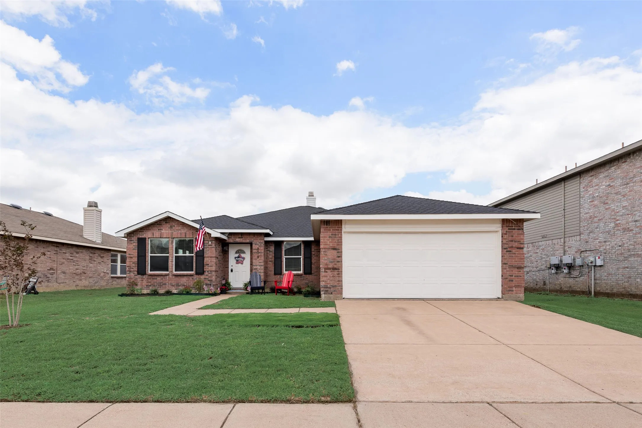 Single Family Residence For Sale in Tarrant County , 9037 Troy Drive, Fort Worth, Texas 76123, 4 Bedroom, 2 Bathroom, 2 Garage spaces, 2,266 Sqft, built in 2006, mls#21367960, Real Estate Agent in Fort Worth, Homes For Sale in Tarrant county, Homes For Sale in Fort Worth, Realtor in Fort Worth Texas, Real Estate Brokerage Independent Realty Texas, Luminita Cordes Realtor
