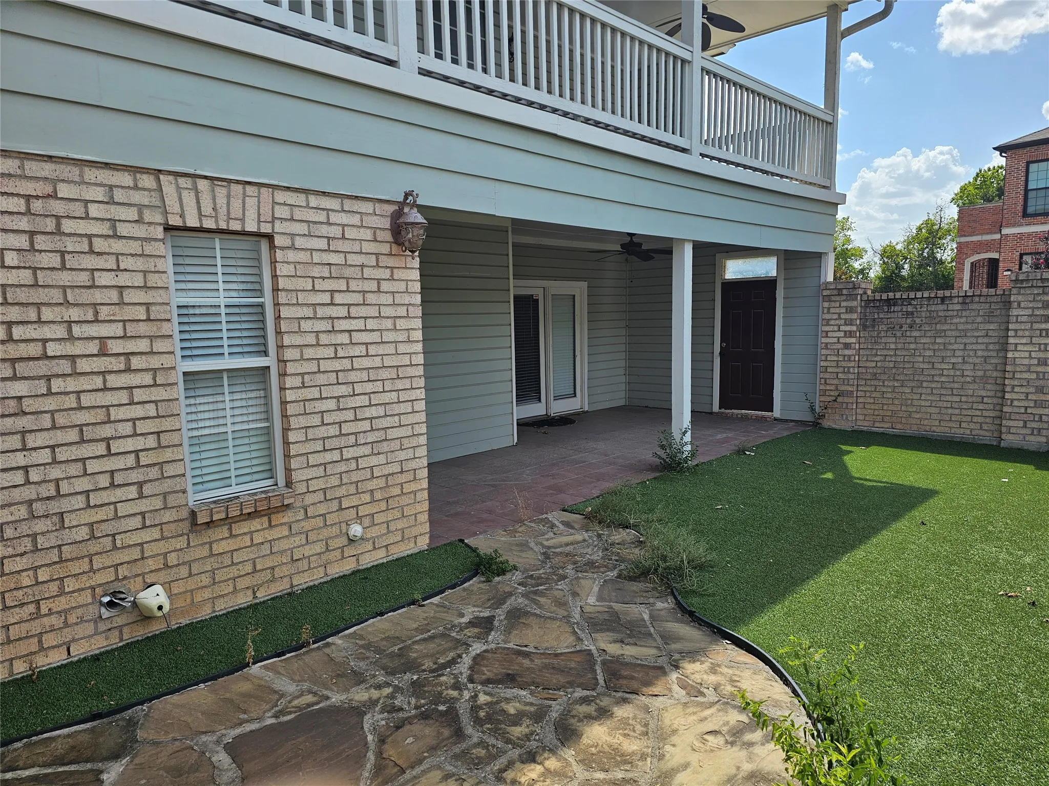 Single Family Residence For Sale in Tarrant County , 1116 Scotts Way, Fort Worth, Texas 76111, 3 Bedroom, 3 Bathroom, 2 Garage spaces, 2,836 Sqft, built in 1994, mls#21368531, Real Estate Agent in Fort Worth, Homes For Sale in Tarrant county, Homes For Sale in Fort Worth, Realtor in Fort Worth Texas, Real Estate Brokerage Independent Realty Texas, Luminita Cordes Realtor