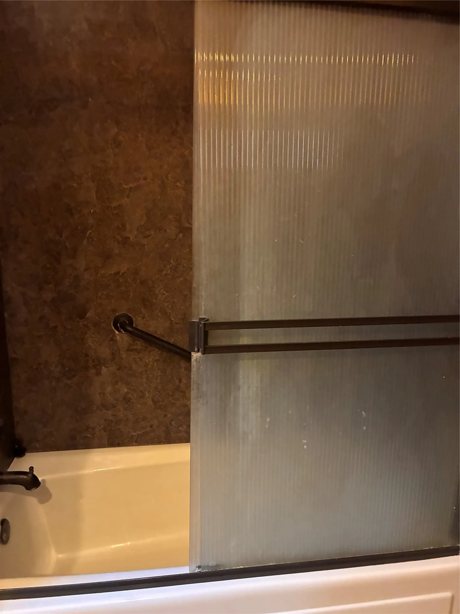 Main bathroom shower