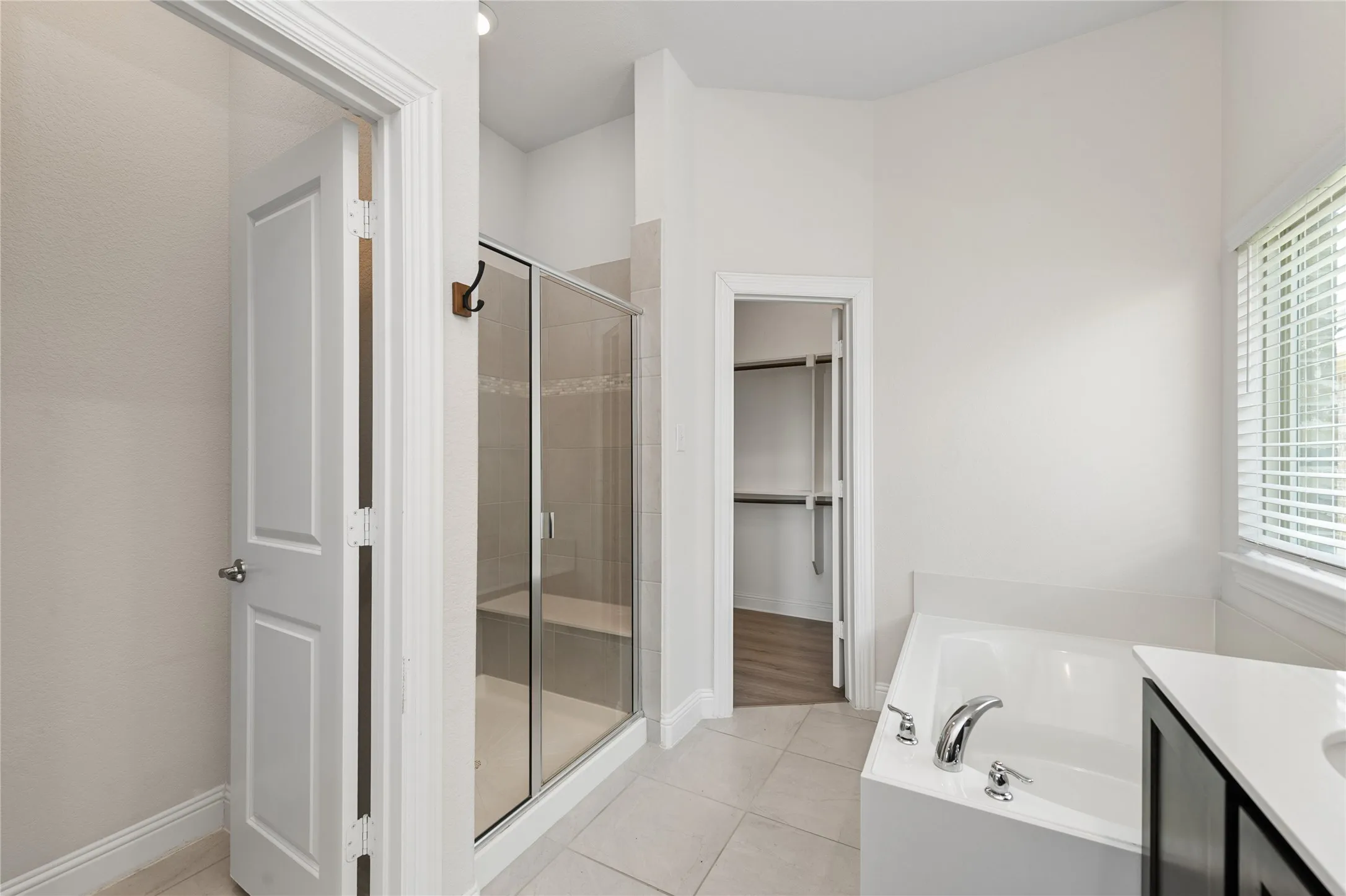 Single Family Residence For Rent in Denton County , 10917 Blaze Street, Aubrey, Texas 76227, 4 Bedroom, 3 Bathroom, 2 Garage spaces, 2,510 Sqft, built in 2018, mls#21368552, Real Estate Agent in Aubrey, Homes For Rent in Denton county, Homes For Rent in Aubrey, Realtor in Aubrey Texas, Real Estate Brokerage Independent Realty Texas, Luminita Cordes Realtor