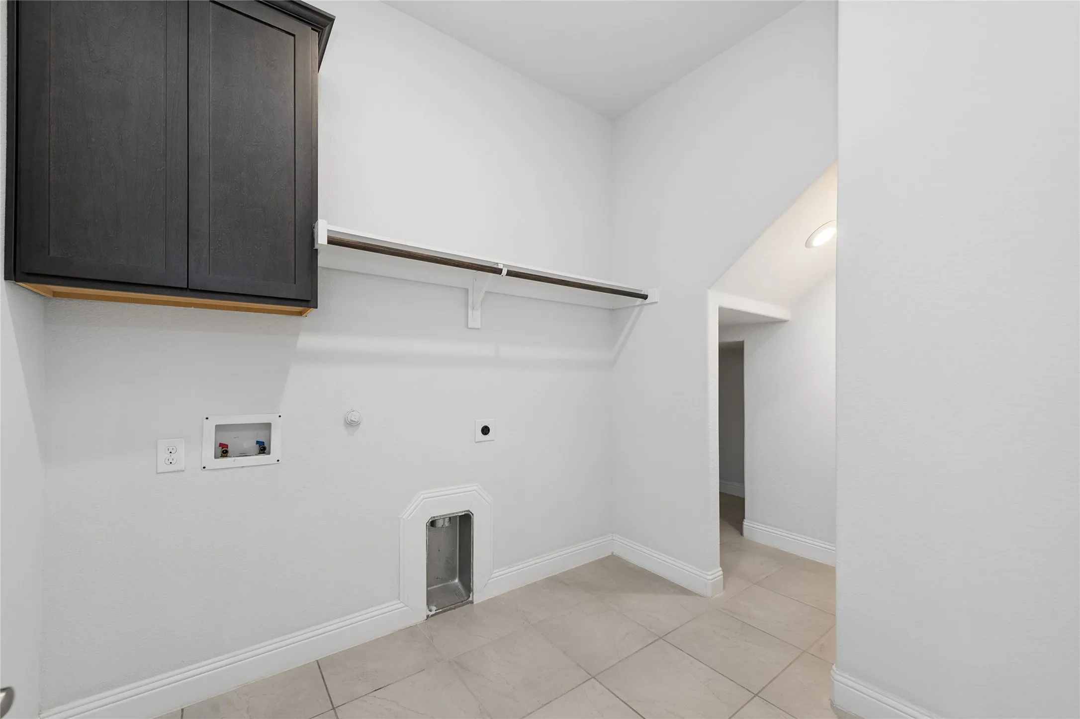 Single Family Residence For Rent in Denton County , 10917 Blaze Street, Aubrey, Texas 76227, 4 Bedroom, 3 Bathroom, 2 Garage spaces, 2,510 Sqft, built in 2018, mls#21368552, Real Estate Agent in Aubrey, Homes For Rent in Denton county, Homes For Rent in Aubrey, Realtor in Aubrey Texas, Real Estate Brokerage Independent Realty Texas, Luminita Cordes Realtor