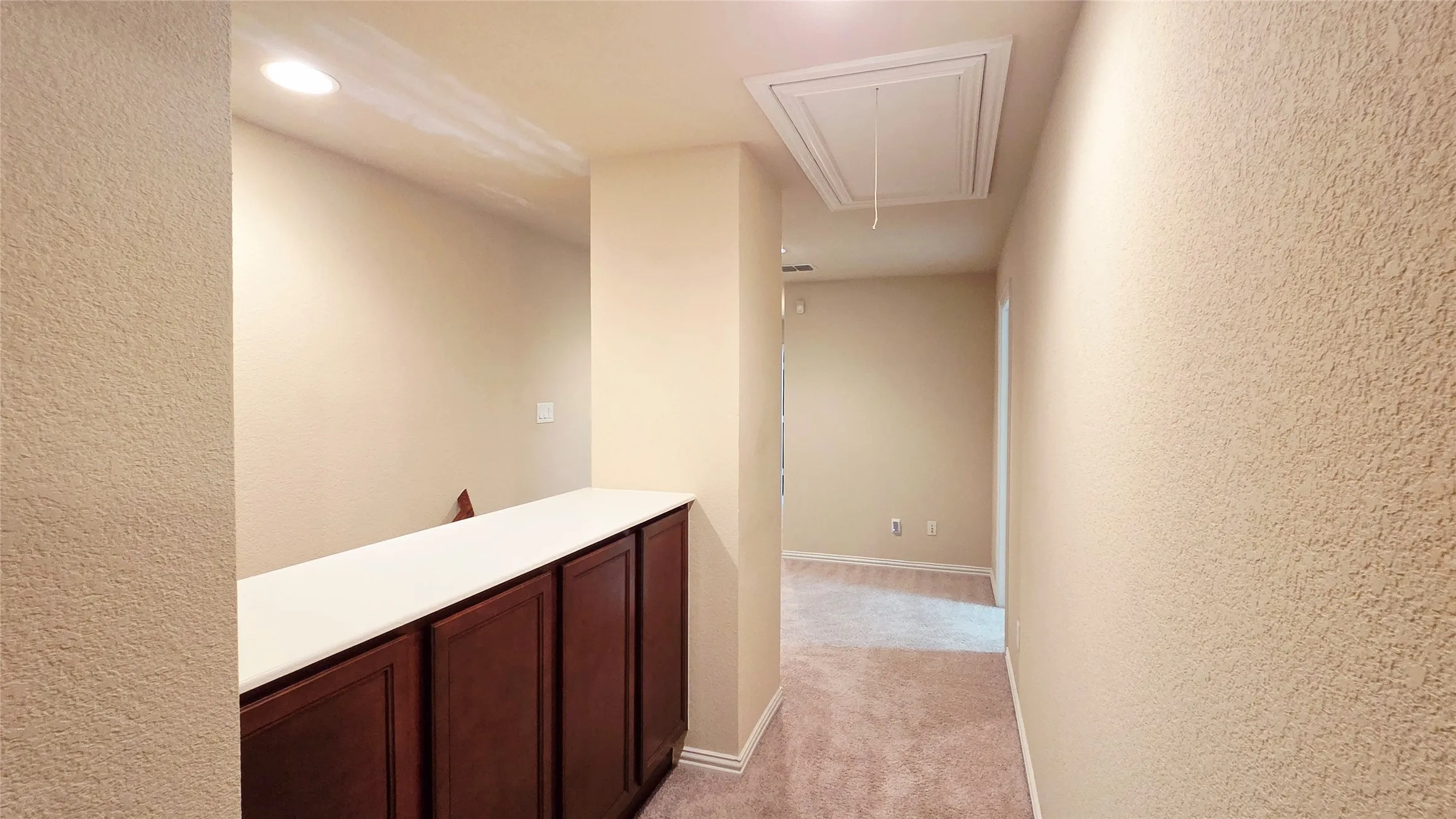 Single Family Residence For Rent in Denton County , 4364 Peregrine Way, Carrollton, Texas 75010, 3 Bedroom, 3 Bathroom, 2 Garage spaces, 1,894 Sqft, built in 2009, mls#21367568, Real Estate Agent in Carrollton, Homes For Rent in Denton county, Homes For Rent in Carrollton, Realtor in Carrollton Texas, Real Estate Brokerage Independent Realty Texas, Luminita Cordes Realtor