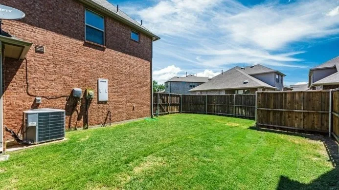 Single Family Residence For Rent in Denton County , 4364 Peregrine Way, Carrollton, Texas 75010, 3 Bedroom, 3 Bathroom, 2 Garage spaces, 1,894 Sqft, built in 2009, mls#21367568, Real Estate Agent in Carrollton, Homes For Rent in Denton county, Homes For Rent in Carrollton, Realtor in Carrollton Texas, Real Estate Brokerage Independent Realty Texas, Luminita Cordes Realtor