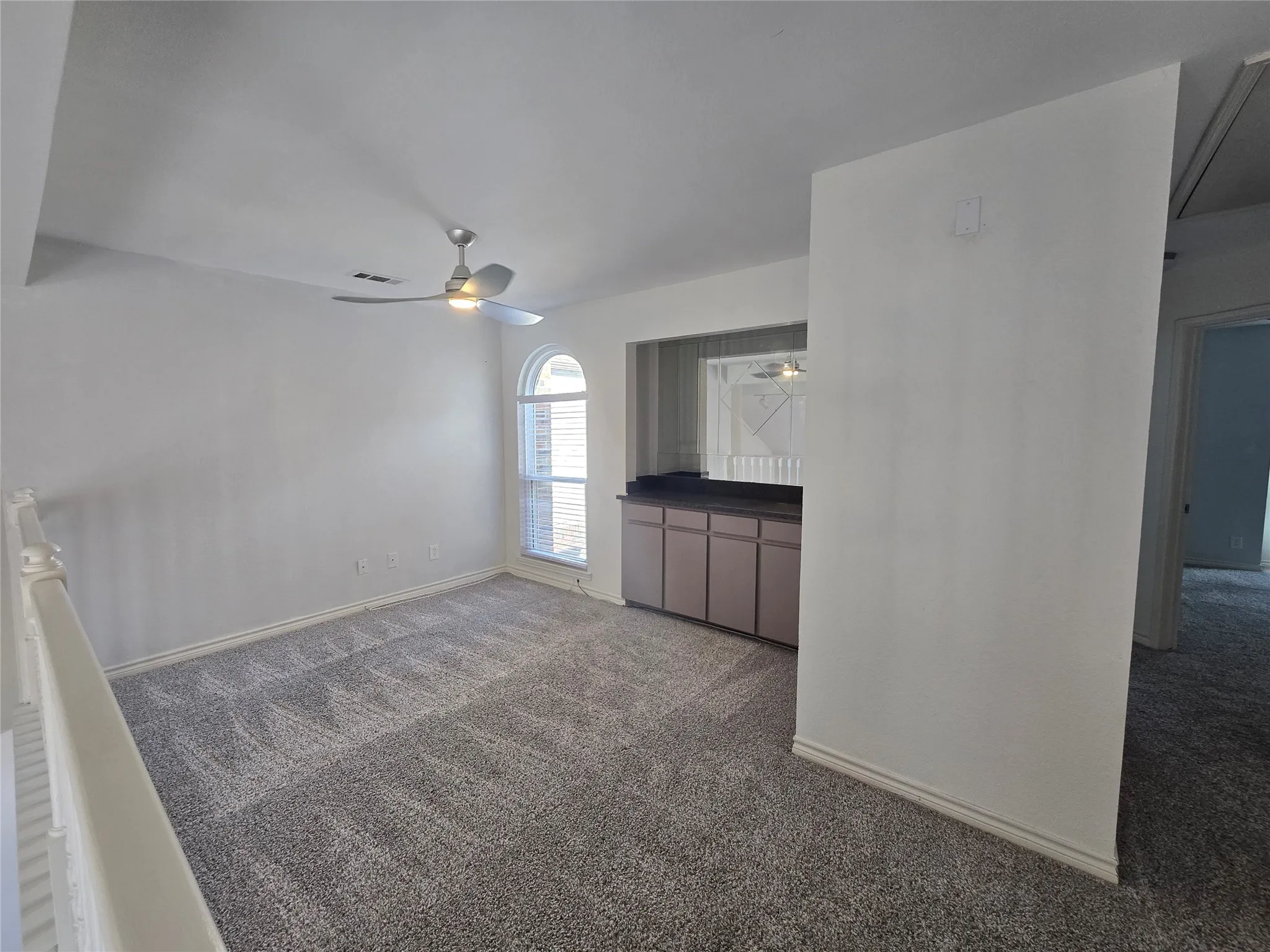 Single Family Residence For Rent in Dallas County , 2961 N Bend Drive, Dallas, Texas 75229, 3 Bedroom, 3 Bathroom, 2 Garage spaces, 1,514 Sqft, built in 1987, mls#21368558, Real Estate Agent in Dallas, Homes For Rent in Dallas county, Homes For Rent in Dallas, Realtor in Dallas Texas, Real Estate Brokerage Independent Realty Texas, Luminita Cordes Realtor