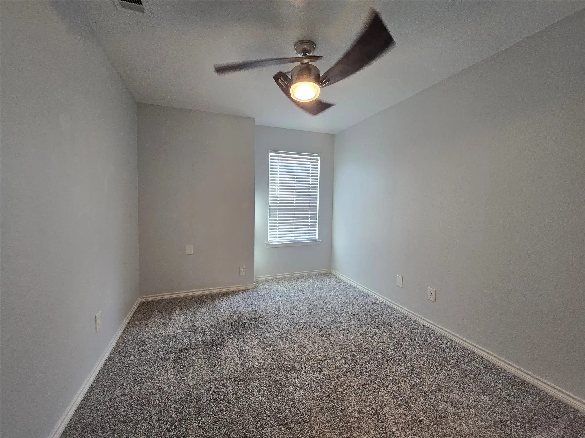 Single Family Residence For Rent in Dallas County , 2961 N Bend Drive, Dallas, Texas 75229, 3 Bedroom, 3 Bathroom, 2 Garage spaces, 1,514 Sqft, built in 1987, mls#21368558, Real Estate Agent in Dallas, Homes For Rent in Dallas county, Homes For Rent in Dallas, Realtor in Dallas Texas, Real Estate Brokerage Independent Realty Texas, Luminita Cordes Realtor