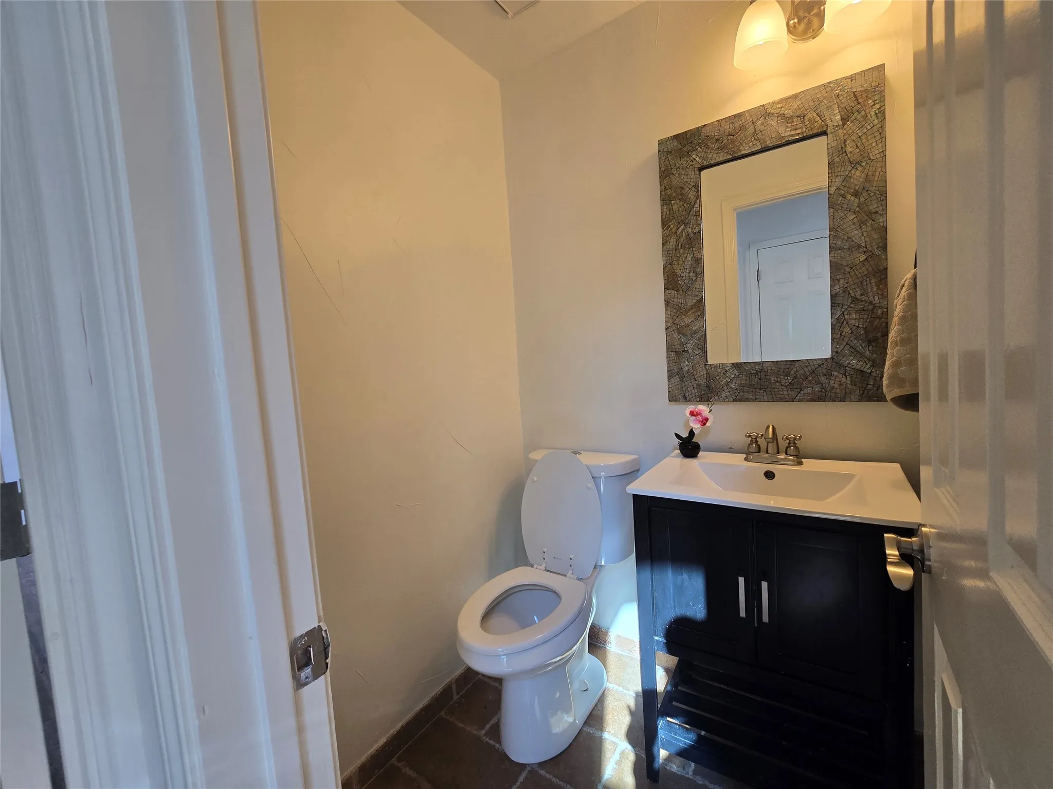Single Family Residence For Rent in Dallas County , 2961 N Bend Drive, Dallas, Texas 75229, 3 Bedroom, 3 Bathroom, 2 Garage spaces, 1,514 Sqft, built in 1987, mls#21368558, Real Estate Agent in Dallas, Homes For Rent in Dallas county, Homes For Rent in Dallas, Realtor in Dallas Texas, Real Estate Brokerage Independent Realty Texas, Luminita Cordes Realtor