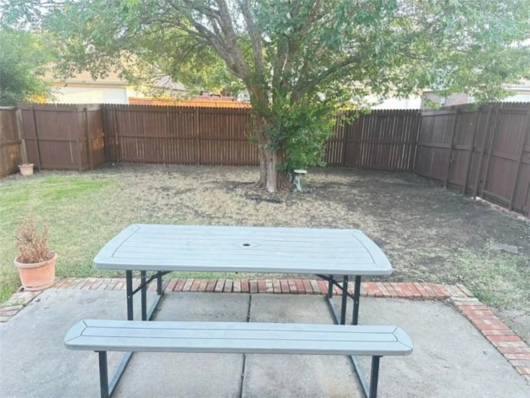 Single Family Residence For Rent in Collin County , 1526 Creek Springs Drive, Allen, Texas 75002, 3 Bedroom, 2 Bathroom, 2 Garage spaces, 1,984 Sqft, built in 2002, mls#21368538, Real Estate Agent in Allen, Homes For Rent in Collin county, Homes For Rent in Allen, Realtor in Allen Texas, Real Estate Brokerage Independent Realty Texas, Luminita Cordes Realtor