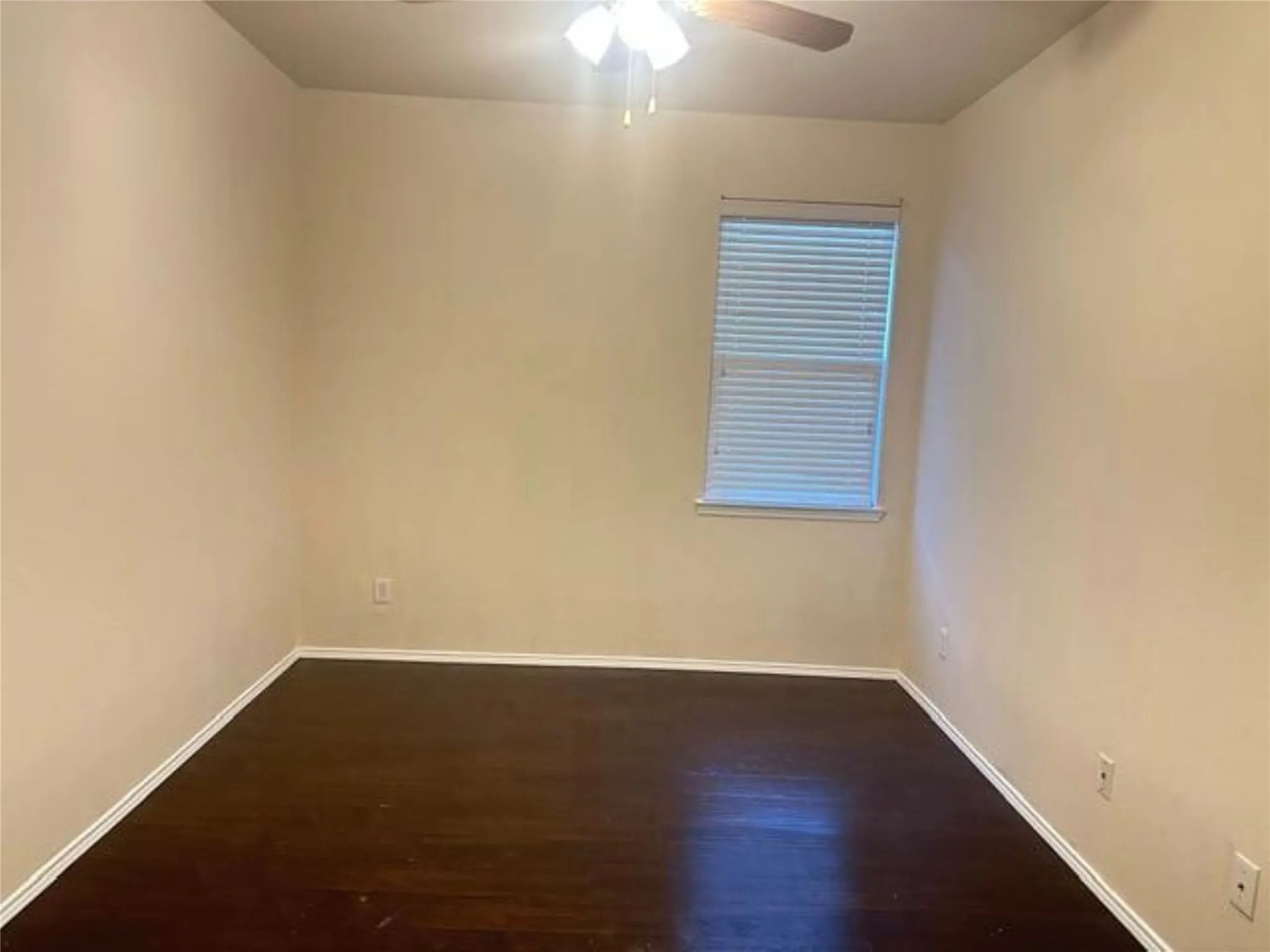 Single Family Residence For Rent in Collin County , 1526 Creek Springs Drive, Allen, Texas 75002, 3 Bedroom, 2 Bathroom, 2 Garage spaces, 1,984 Sqft, built in 2002, mls#21368538, Real Estate Agent in Allen, Homes For Rent in Collin county, Homes For Rent in Allen, Realtor in Allen Texas, Real Estate Brokerage Independent Realty Texas, Luminita Cordes Realtor