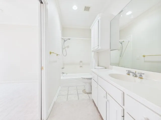 Single Family Residence For Sale in Henderson County , 806 Torribrooke Lane, Athens, Texas 75751, 2 Bedroom, 3 Bathroom, 2 Garage spaces, 1,716 Sqft, built in 1999, mls#21368026, Real Estate Agent in Athens, Homes For Sale in Henderson county, Homes For Sale in Athens, Realtor in Athens Texas, Real Estate Brokerage Independent Realty Texas, Luminita Cordes Realtor