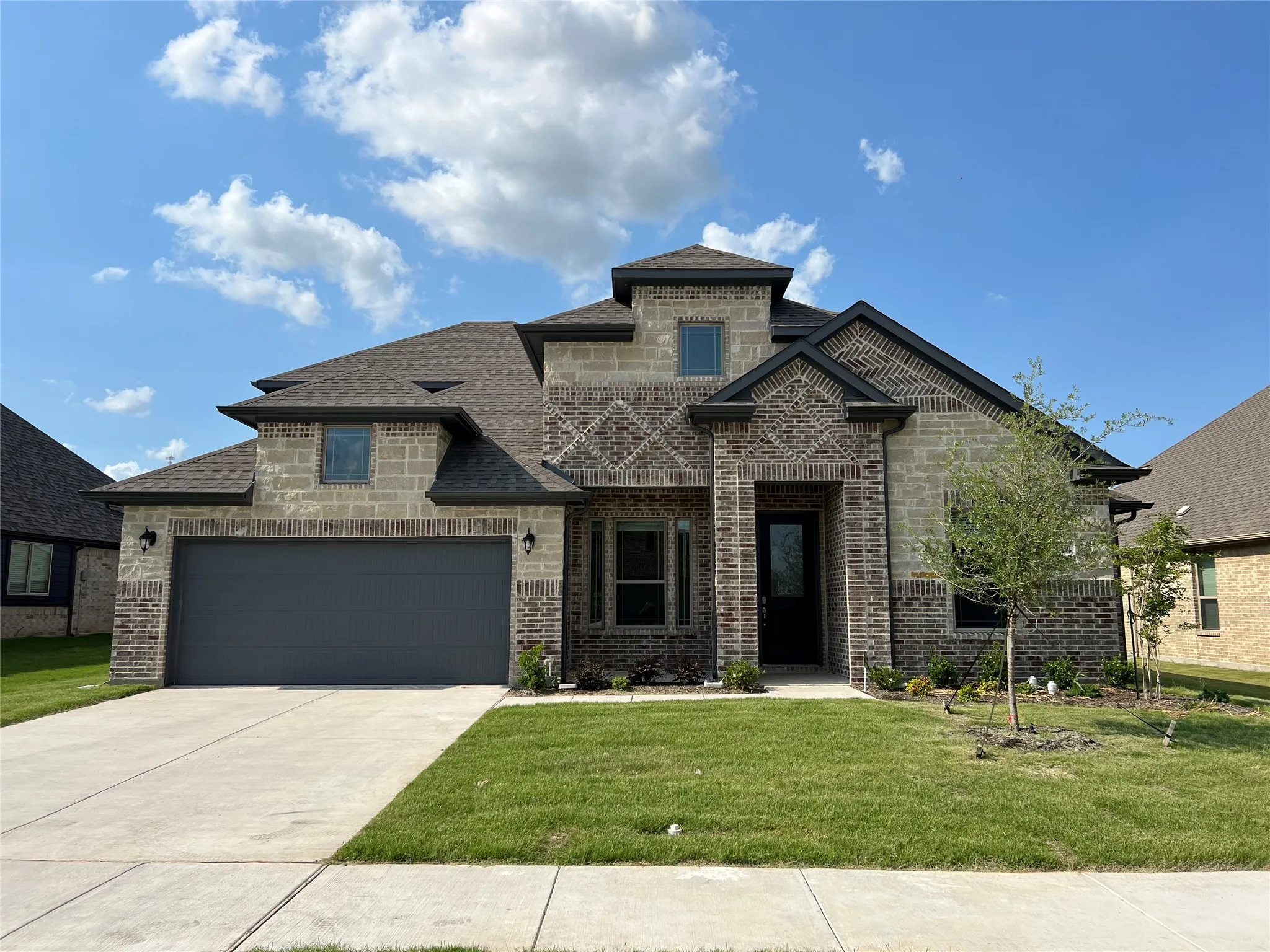 Single Family Residence For Rent in Ellis County , 249 Lillian Lane, Waxahachie, Texas 75165, 4 Bedroom, 3 Bathroom, 2 Garage spaces, 2,613 Sqft, built in 2022, mls#21368564, Real Estate Agent in Waxahachie, Homes For Rent in Ellis county, Homes For Rent in Waxahachie, Realtor in Waxahachie Texas, Real Estate Brokerage Independent Realty Texas, Luminita Cordes Realtor