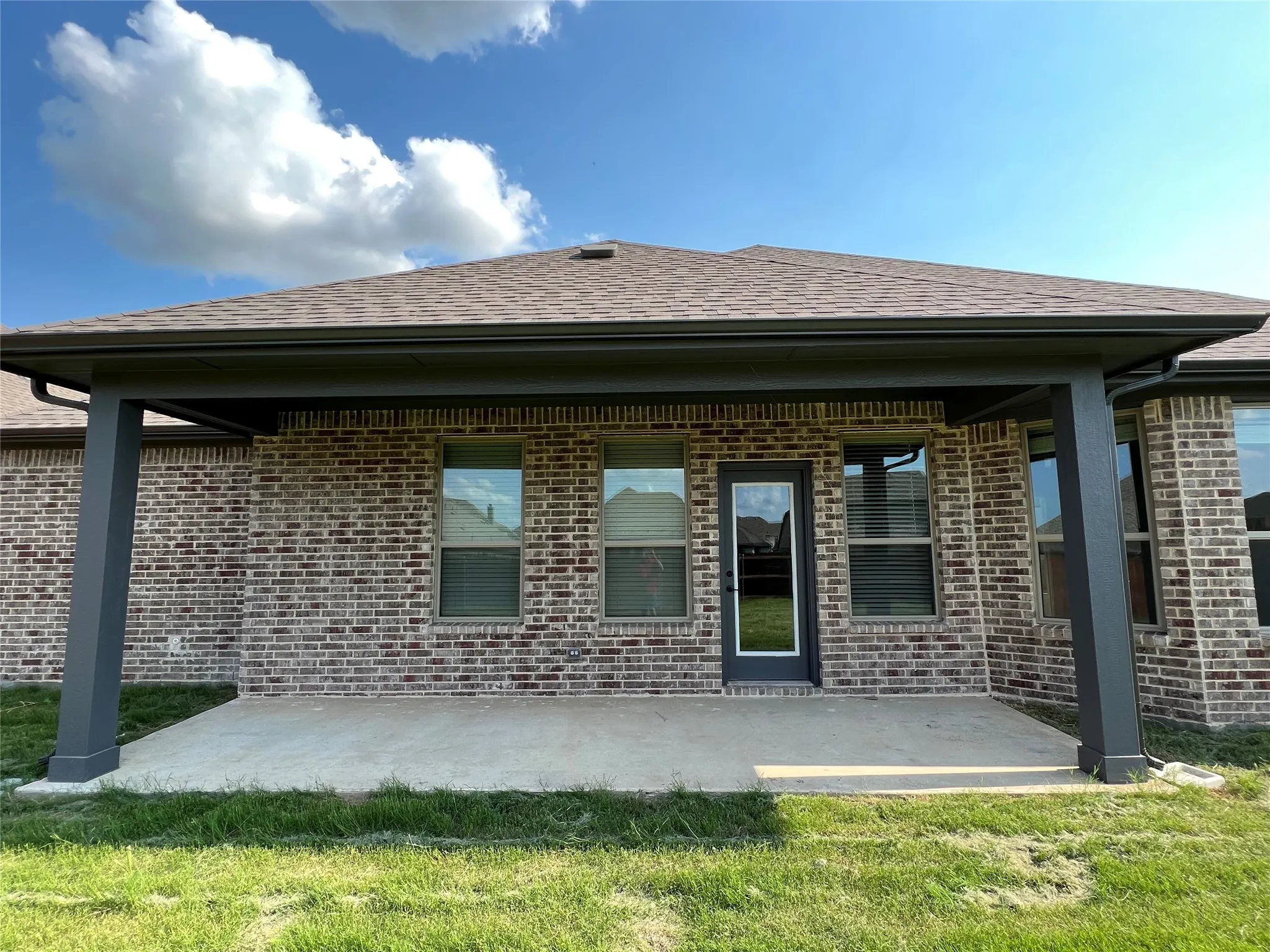 Single Family Residence For Rent in Ellis County , 249 Lillian Lane, Waxahachie, Texas 75165, 4 Bedroom, 3 Bathroom, 2 Garage spaces, 2,613 Sqft, built in 2022, mls#21368564, Real Estate Agent in Waxahachie, Homes For Rent in Ellis county, Homes For Rent in Waxahachie, Realtor in Waxahachie Texas, Real Estate Brokerage Independent Realty Texas, Luminita Cordes Realtor
