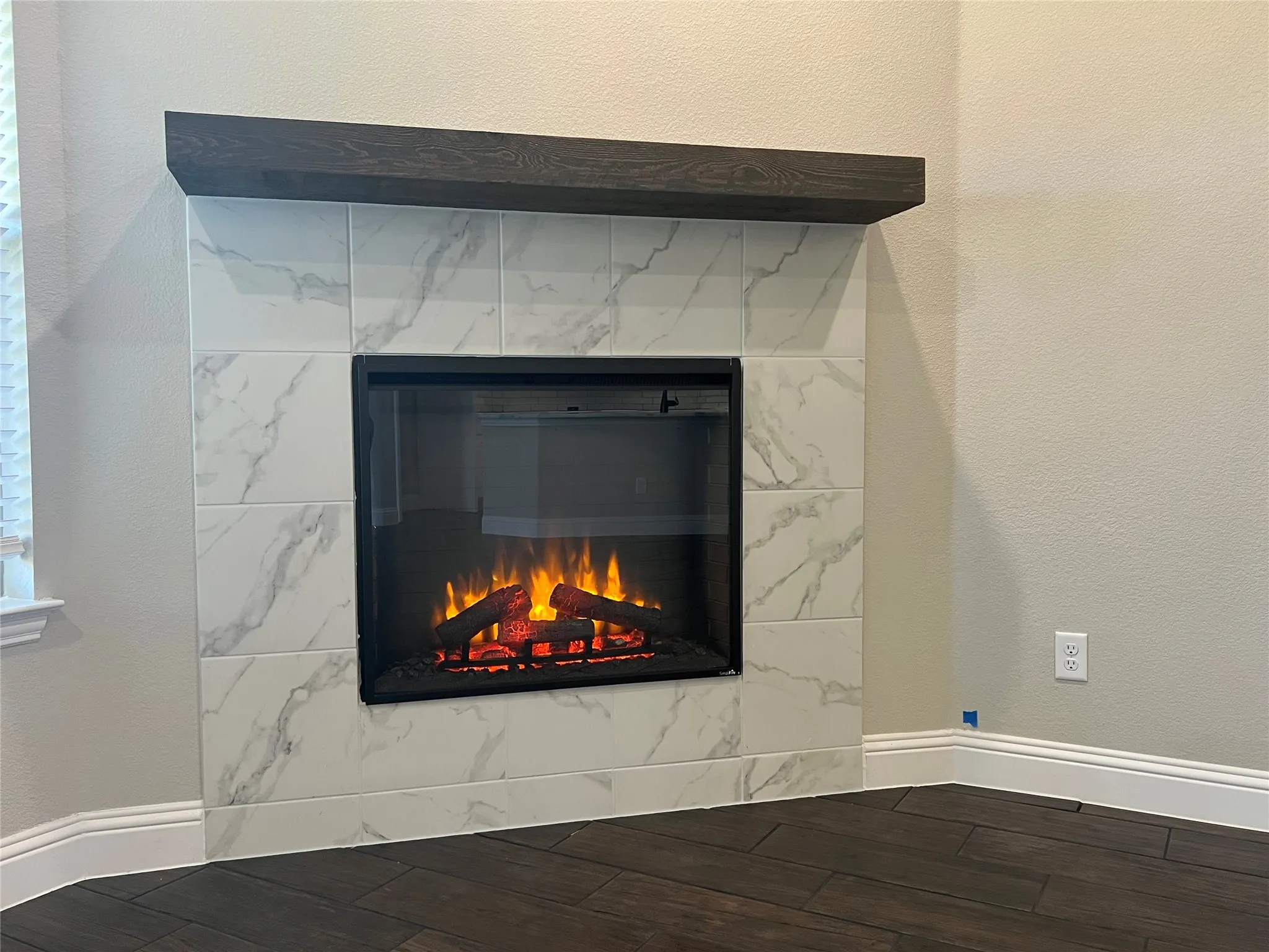 Single Family Residence For Rent in Ellis County , 249 Lillian Lane, Waxahachie, Texas 75165, 4 Bedroom, 3 Bathroom, 2 Garage spaces, 2,613 Sqft, built in 2022, mls#21368564, Real Estate Agent in Waxahachie, Homes For Rent in Ellis county, Homes For Rent in Waxahachie, Realtor in Waxahachie Texas, Real Estate Brokerage Independent Realty Texas, Luminita Cordes Realtor
