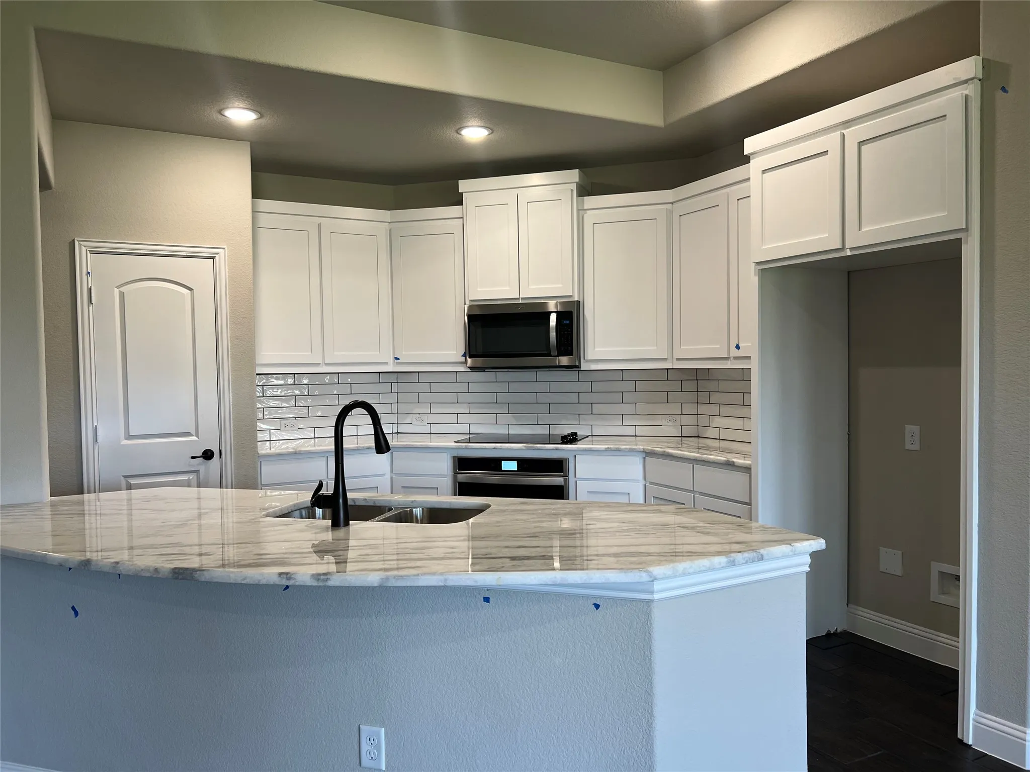 Single Family Residence For Rent in Ellis County , 249 Lillian Lane, Waxahachie, Texas 75165, 4 Bedroom, 3 Bathroom, 2 Garage spaces, 2,613 Sqft, built in 2022, mls#21368564, Real Estate Agent in Waxahachie, Homes For Rent in Ellis county, Homes For Rent in Waxahachie, Realtor in Waxahachie Texas, Real Estate Brokerage Independent Realty Texas, Luminita Cordes Realtor