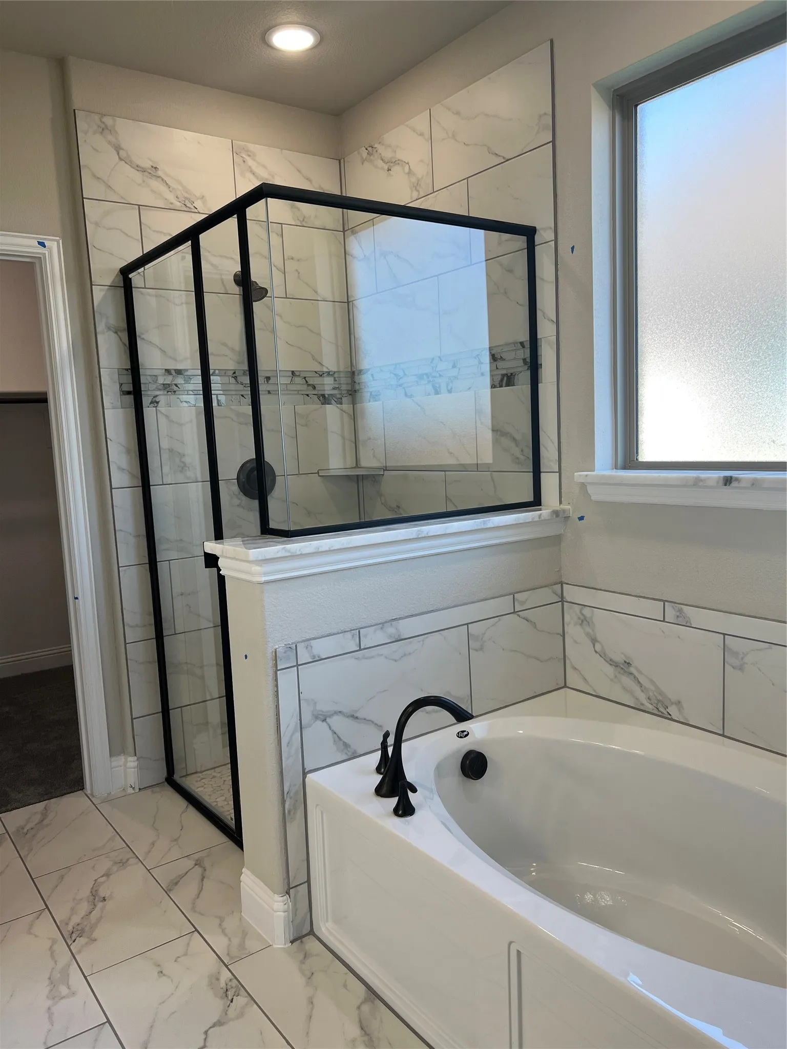 Single Family Residence For Rent in Ellis County , 249 Lillian Lane, Waxahachie, Texas 75165, 4 Bedroom, 3 Bathroom, 2 Garage spaces, 2,613 Sqft, built in 2022, mls#21368564, Real Estate Agent in Waxahachie, Homes For Rent in Ellis county, Homes For Rent in Waxahachie, Realtor in Waxahachie Texas, Real Estate Brokerage Independent Realty Texas, Luminita Cordes Realtor