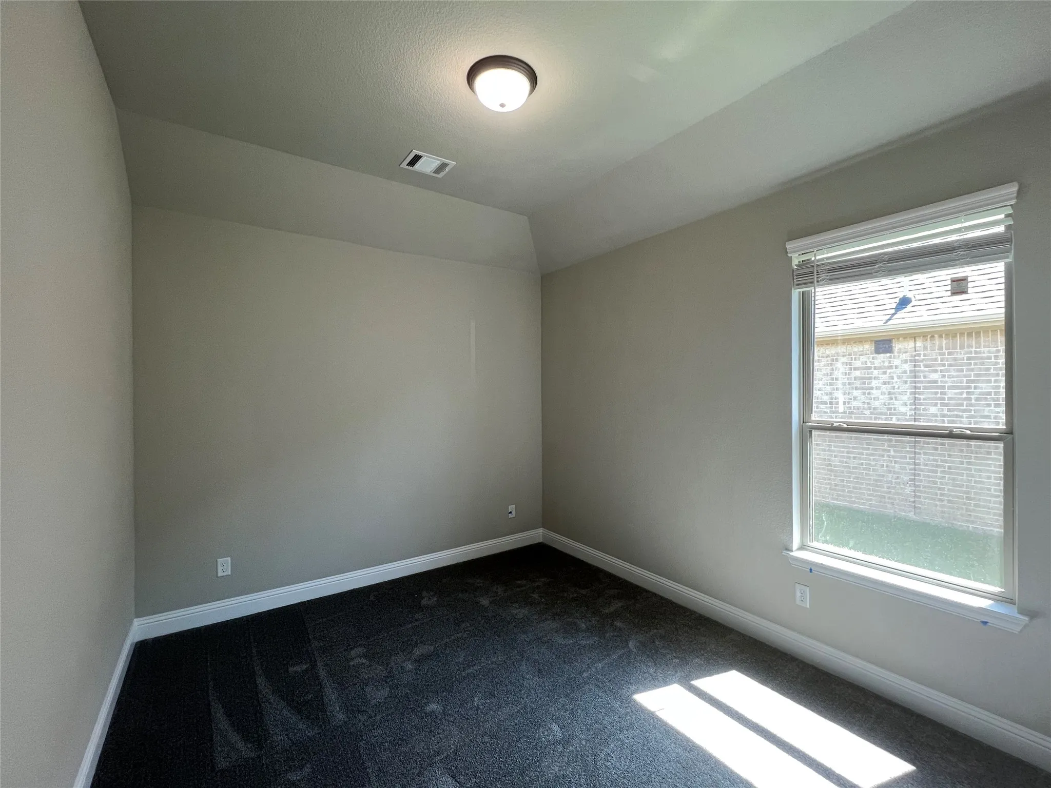 Single Family Residence For Rent in Ellis County , 249 Lillian Lane, Waxahachie, Texas 75165, 4 Bedroom, 3 Bathroom, 2 Garage spaces, 2,613 Sqft, built in 2022, mls#21368564, Real Estate Agent in Waxahachie, Homes For Rent in Ellis county, Homes For Rent in Waxahachie, Realtor in Waxahachie Texas, Real Estate Brokerage Independent Realty Texas, Luminita Cordes Realtor