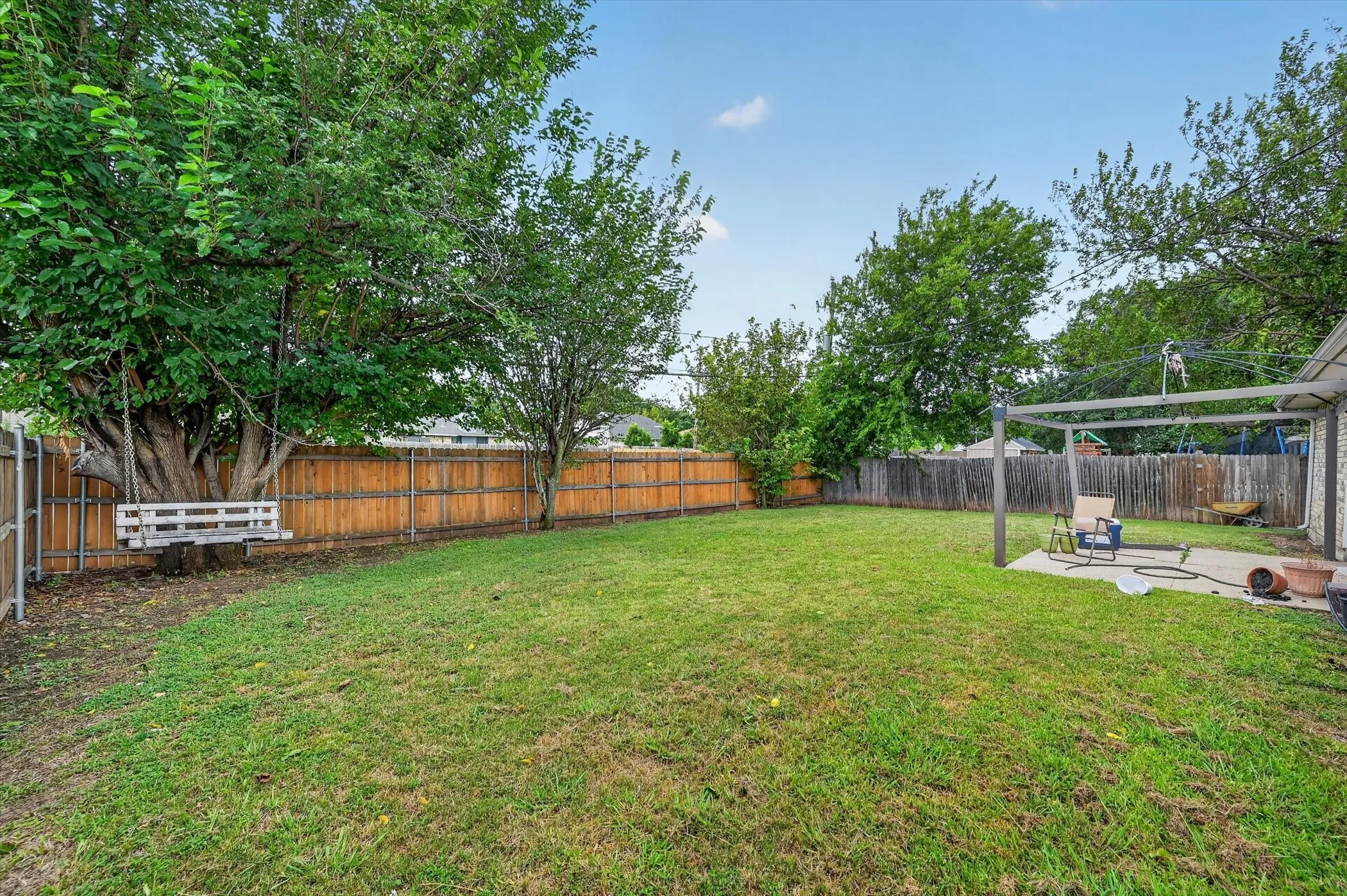 Single Family Residence For Rent in Tarrant County , 704 Levelland Drive, Arlington, Texas 76017, 3 Bedroom, 2 Bathroom, 2 Garage spaces, 1,493 Sqft, built in 1980, mls#21368566, Real Estate Agent in Arlington, Homes For Rent in Tarrant county, Homes For Rent in Arlington, Realtor in Arlington Texas, Real Estate Brokerage Independent Realty Texas, Luminita Cordes Realtor