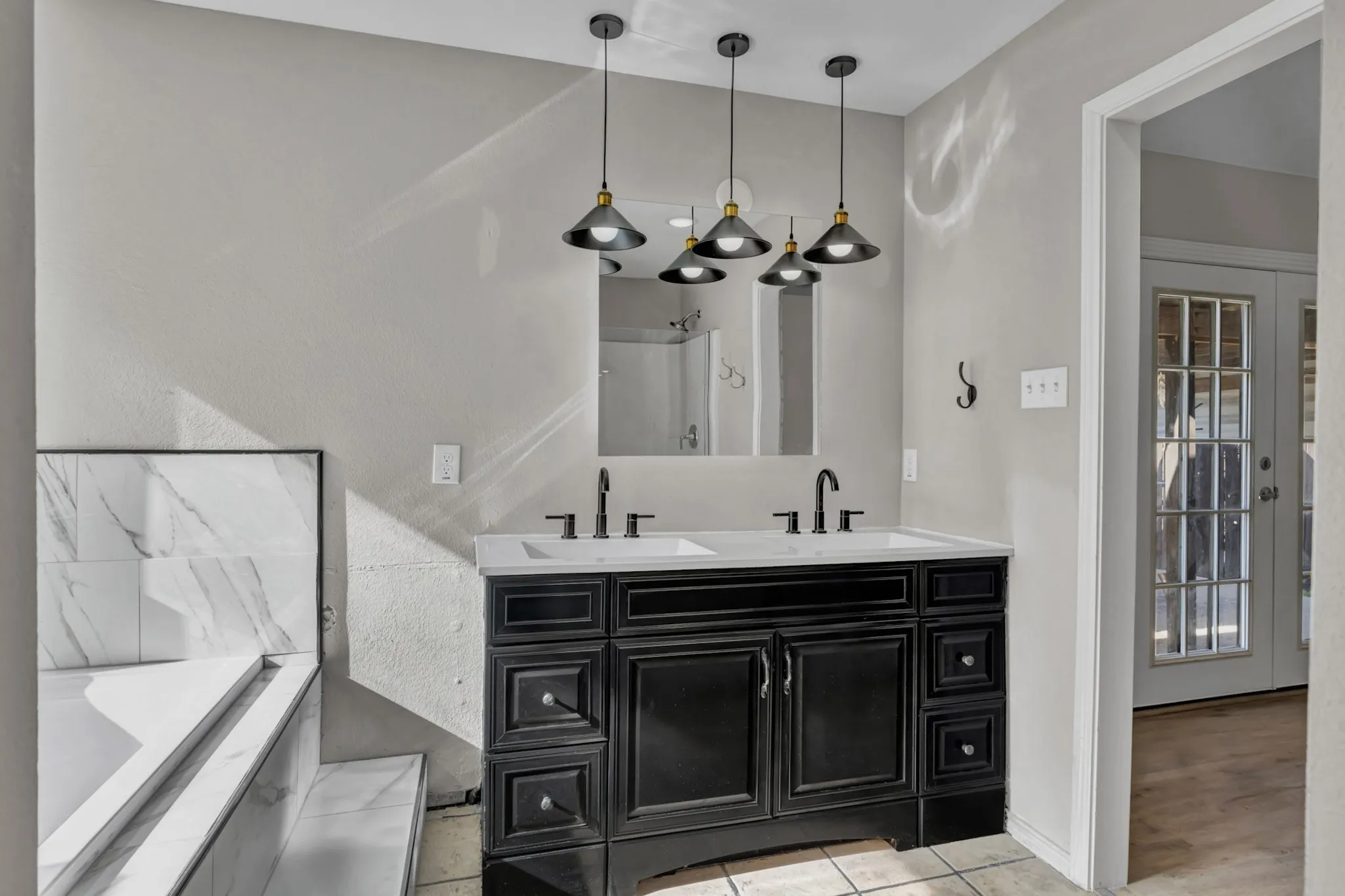 Single Family Residence For Sale in Tarrant County , 341 Windy Hill Lane, Fort Worth, Texas 76108, 3 Bedroom, 2 Bathroom, 2 Garage spaces, 1,734 Sqft, built in 2002, mls#21368581, Real Estate Agent in Fort Worth, Homes For Sale in Tarrant county, Homes For Sale in Fort Worth, Realtor in Fort Worth Texas, Real Estate Brokerage Independent Realty Texas, Luminita Cordes Realtor
