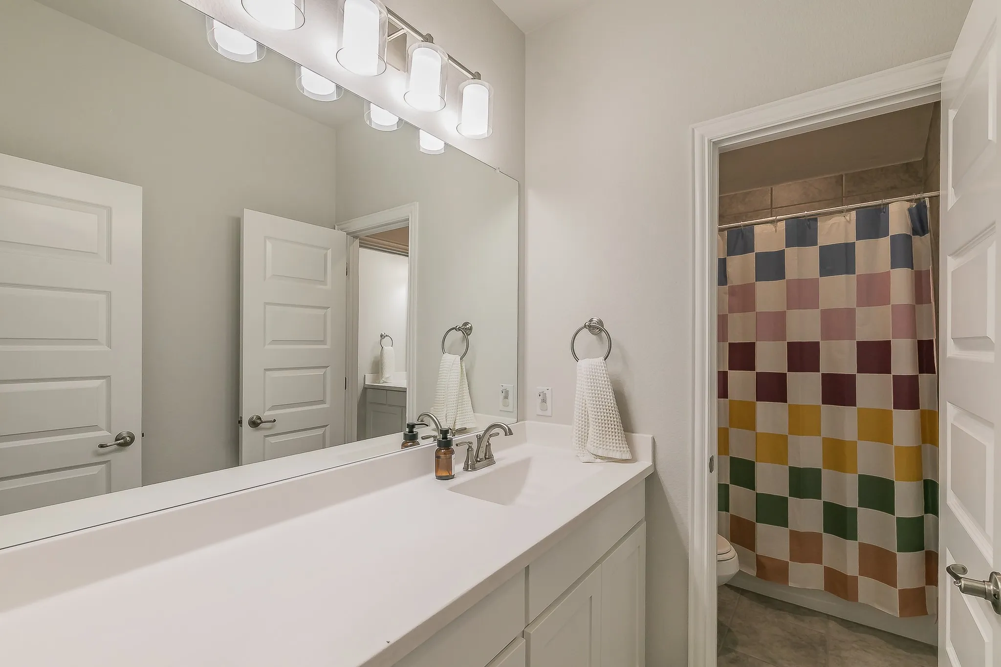 Single Family Residence For Sale in Johnson County , 2622 Melrose Drive, Mansfield, Texas 76084, 4 Bedroom, 3 Bathroom, 2 Garage spaces, 2,801 Sqft, built in 2024, mls#21368365, Real Estate Agent in Mansfield, Homes For Sale in Johnson county, Homes For Sale in Mansfield, Realtor in Mansfield Texas, Real Estate Brokerage Independent Realty Texas, Luminita Cordes Realtor