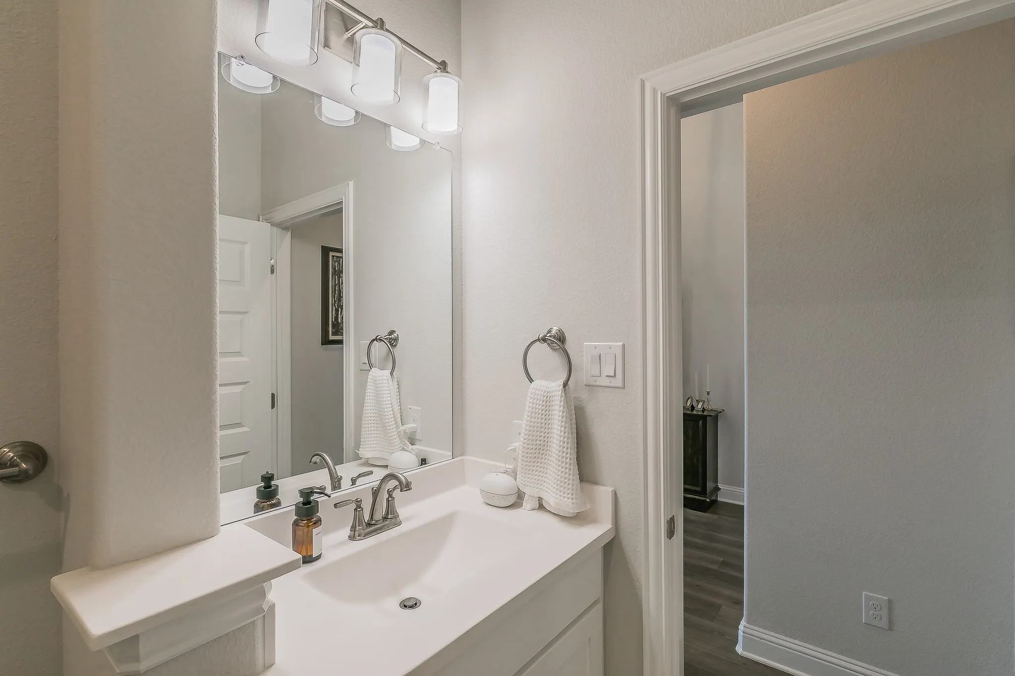 Single Family Residence For Sale in Johnson County , 2622 Melrose Drive, Mansfield, Texas 76084, 4 Bedroom, 3 Bathroom, 2 Garage spaces, 2,801 Sqft, built in 2024, mls#21368365, Real Estate Agent in Mansfield, Homes For Sale in Johnson county, Homes For Sale in Mansfield, Realtor in Mansfield Texas, Real Estate Brokerage Independent Realty Texas, Luminita Cordes Realtor