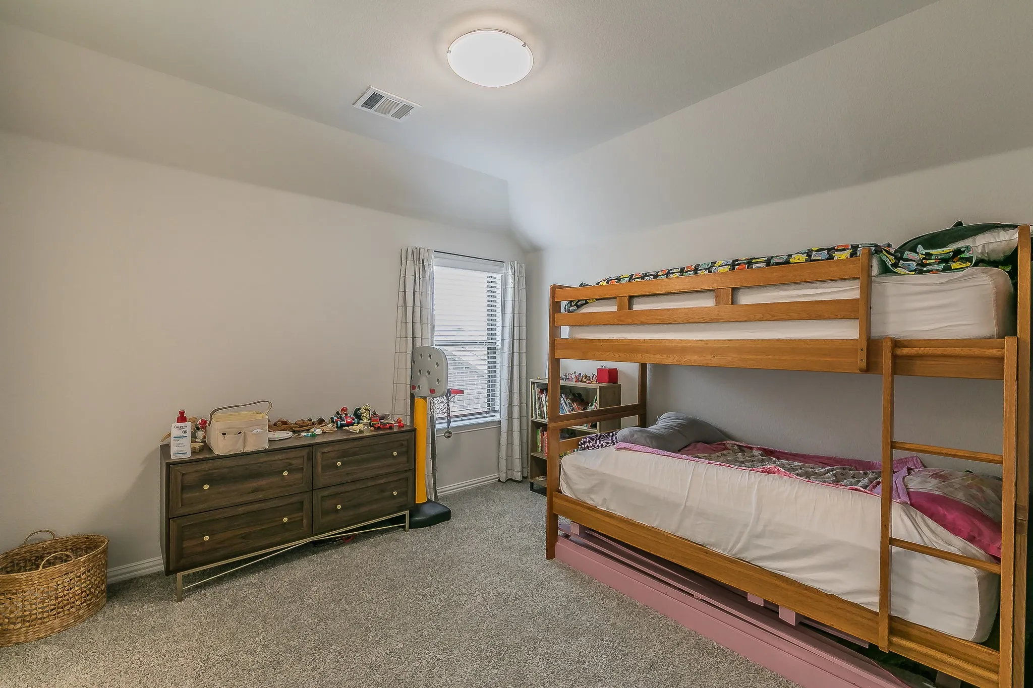Single Family Residence For Sale in Johnson County , 2622 Melrose Drive, Mansfield, Texas 76084, 4 Bedroom, 3 Bathroom, 2 Garage spaces, 2,801 Sqft, built in 2024, mls#21368365, Real Estate Agent in Mansfield, Homes For Sale in Johnson county, Homes For Sale in Mansfield, Realtor in Mansfield Texas, Real Estate Brokerage Independent Realty Texas, Luminita Cordes Realtor