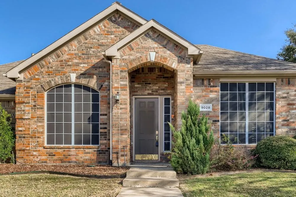 Single Family Residence For Rent in Collin County , 9028 Enchanted Ridge Drive, Plano, Texas 75025, 4 Bedroom, 2 Bathroom, 2 Garage spaces, 2,283 Sqft, built in 1999, mls#21365939, Real Estate Agent in Plano, Homes For Rent in Collin county, Homes For Rent in Plano, Realtor in Plano Texas, Real Estate Brokerage Independent Realty Texas, Luminita Cordes Realtor