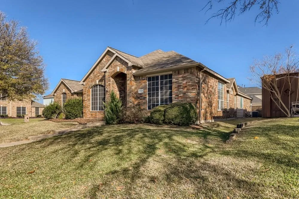 Single Family Residence For Rent in Collin County , 9028 Enchanted Ridge Drive, Plano, Texas 75025, 4 Bedroom, 2 Bathroom, 2 Garage spaces, 2,283 Sqft, built in 1999, mls#21365939, Real Estate Agent in Plano, Homes For Rent in Collin county, Homes For Rent in Plano, Realtor in Plano Texas, Real Estate Brokerage Independent Realty Texas, Luminita Cordes Realtor