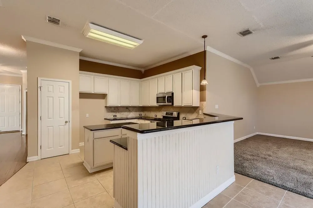 Single Family Residence For Rent in Collin County , 9028 Enchanted Ridge Drive, Plano, Texas 75025, 4 Bedroom, 2 Bathroom, 2 Garage spaces, 2,283 Sqft, built in 1999, mls#21365939, Real Estate Agent in Plano, Homes For Rent in Collin county, Homes For Rent in Plano, Realtor in Plano Texas, Real Estate Brokerage Independent Realty Texas, Luminita Cordes Realtor