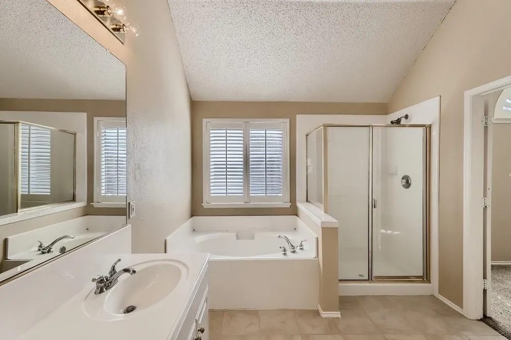 Single Family Residence For Rent in Collin County , 9028 Enchanted Ridge Drive, Plano, Texas 75025, 4 Bedroom, 2 Bathroom, 2 Garage spaces, 2,283 Sqft, built in 1999, mls#21365939, Real Estate Agent in Plano, Homes For Rent in Collin county, Homes For Rent in Plano, Realtor in Plano Texas, Real Estate Brokerage Independent Realty Texas, Luminita Cordes Realtor
