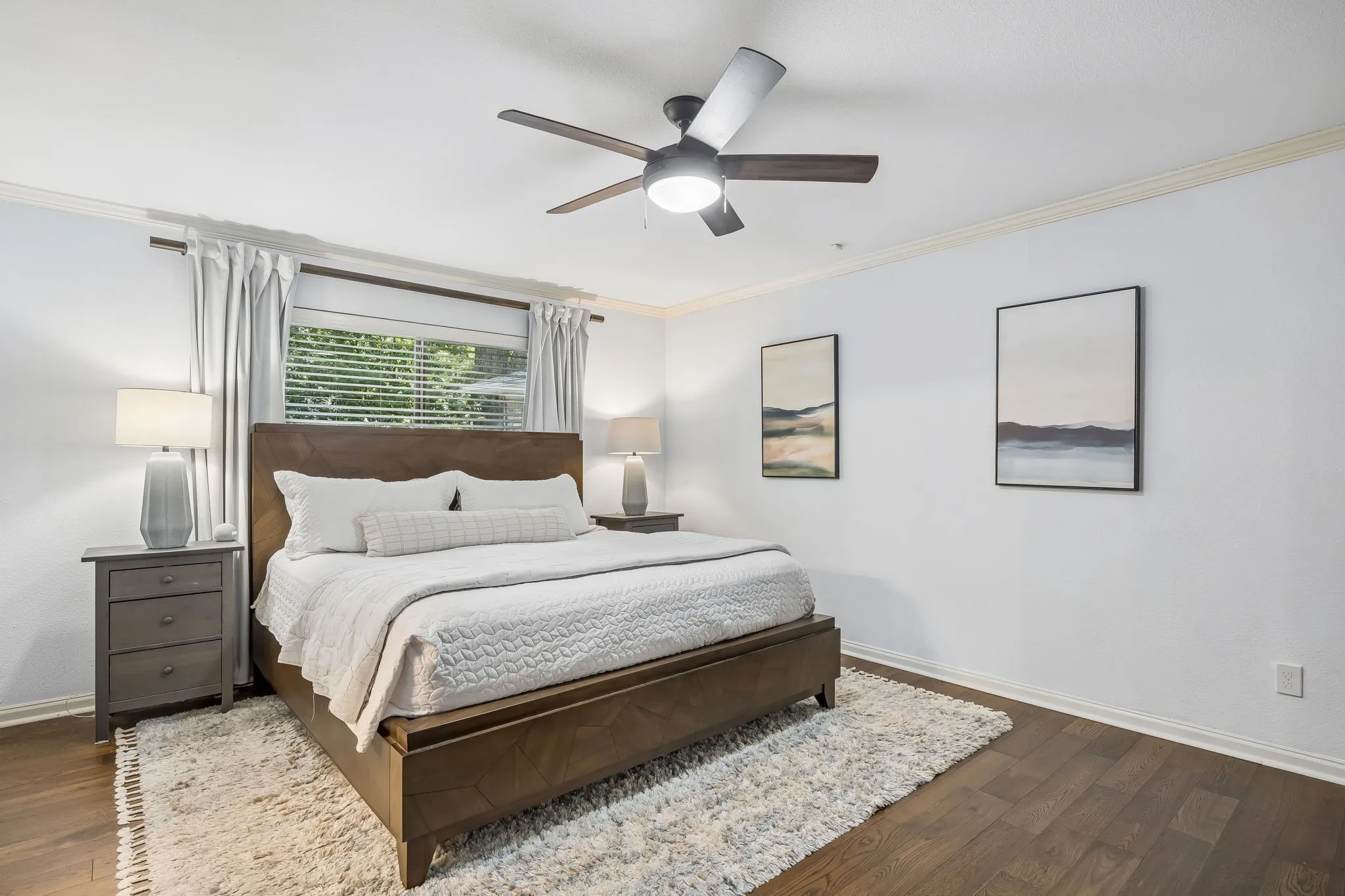 Single Family Residence For Sale in Dallas County , 9812 Ravensway Drive, Dallas, Texas 75238, 4 Bedroom, 3 Bathroom, 2 Garage spaces, 2,268 Sqft, built in 1965, mls#21352637, Real Estate Agent in Dallas, Homes For Sale in Dallas county, Homes For Sale in Dallas, Realtor in Dallas Texas, Real Estate Brokerage Independent Realty Texas, Luminita Cordes Realtor