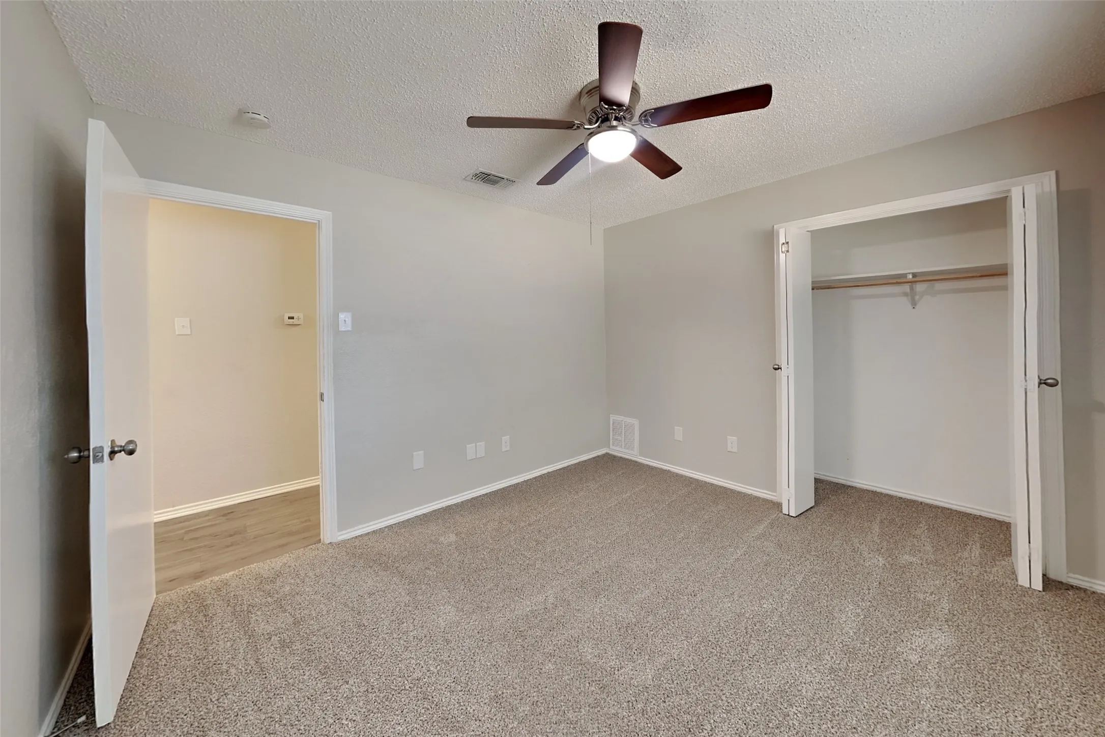 Single Family Residence For Rent in Collin County , 3016 Dartmouth Drive, Plano, Texas 75075, 4 Bedroom, 2 Bathroom, 2 Garage spaces, 2,158 Sqft, built in 1975, mls#21368600, Real Estate Agent in Plano, Homes For Rent in Collin county, Homes For Rent in Plano, Realtor in Plano Texas, Real Estate Brokerage Independent Realty Texas, Luminita Cordes Realtor