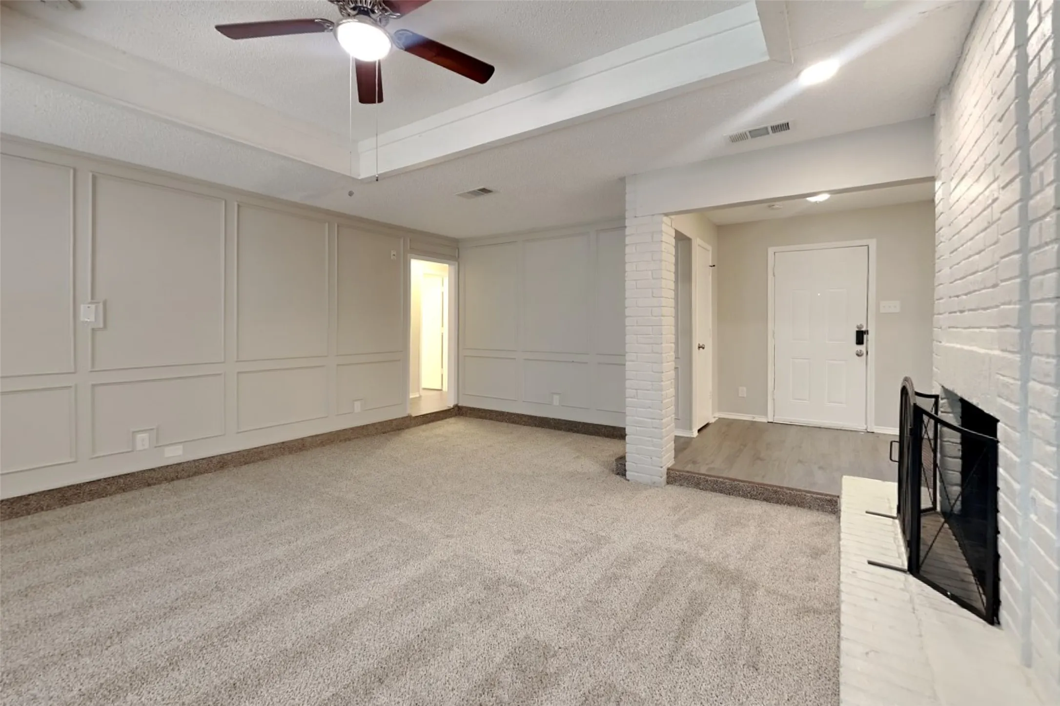 Single Family Residence For Rent in Collin County , 3016 Dartmouth Drive, Plano, Texas 75075, 4 Bedroom, 2 Bathroom, 2 Garage spaces, 2,158 Sqft, built in 1975, mls#21368600, Real Estate Agent in Plano, Homes For Rent in Collin county, Homes For Rent in Plano, Realtor in Plano Texas, Real Estate Brokerage Independent Realty Texas, Luminita Cordes Realtor