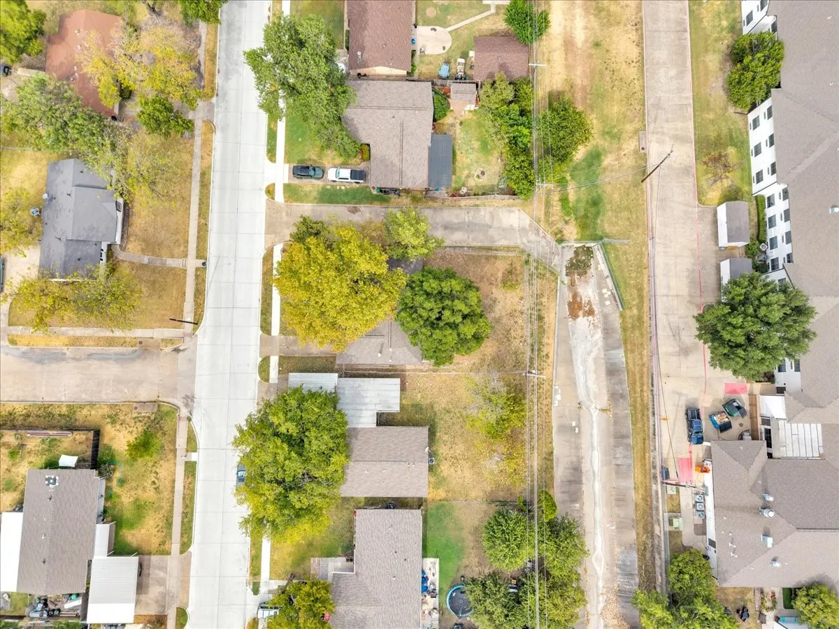 Single Family Residence For Sale in Dallas County , 812 W Grubb Drive, Mesquite, Texas 75149, 3 Bedroom, 2 Bathroom, Garage spaces, 1,410 Sqft, built in 1961, mls#21367513, Real Estate Agent in Mesquite, Homes For Sale in Dallas county, Homes For Sale in Mesquite, Realtor in Mesquite Texas, Real Estate Brokerage Independent Realty Texas, Luminita Cordes Realtor