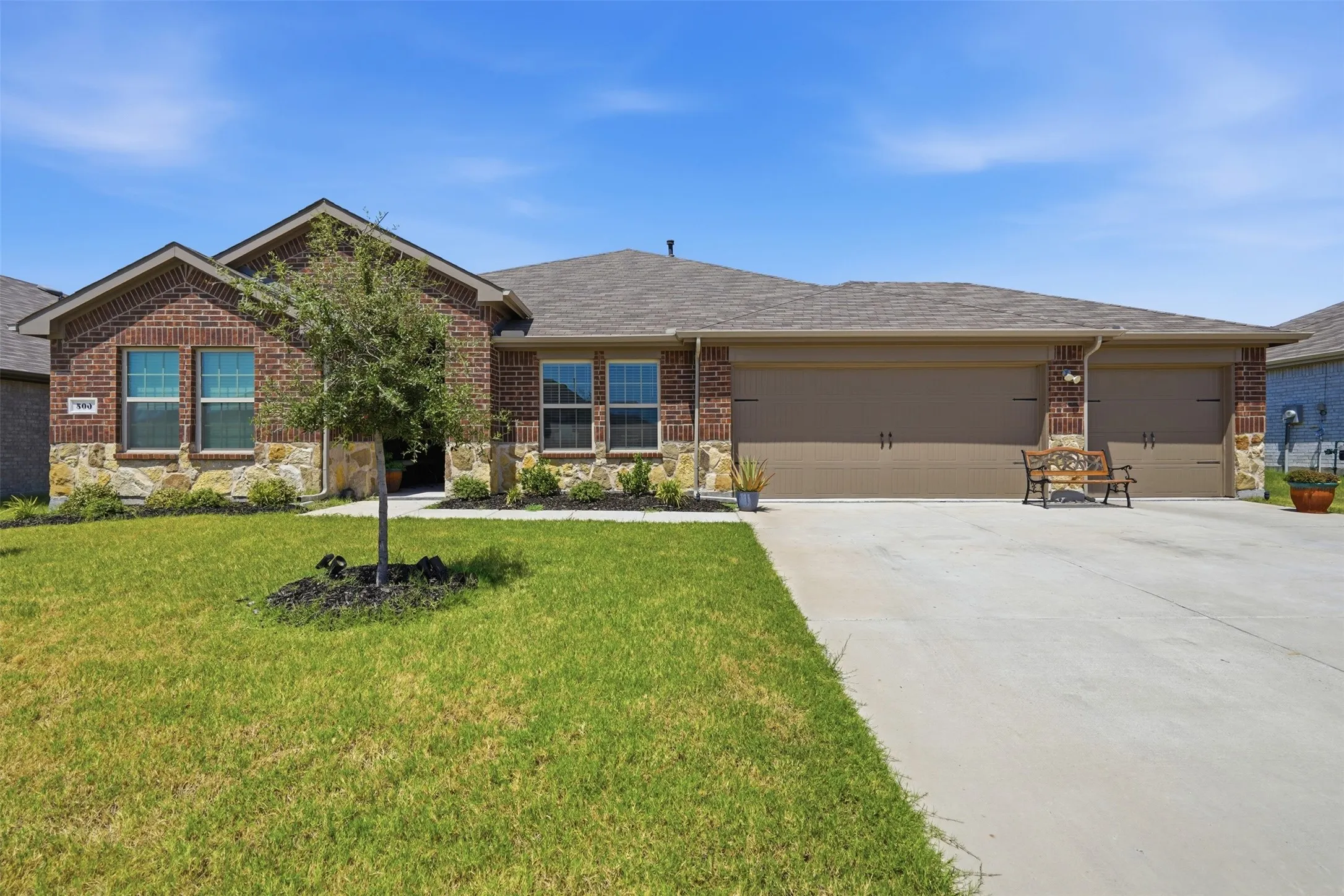 Single Family Residence For Rent in Collin County , 500 Shady Bank Way, Nevada, Texas 75173, 4 Bedroom, 2 Bathroom, 3 Garage spaces, 2,229 Sqft, built in 2024, mls#21367714, Real Estate Agent in Nevada, Homes For Rent in Collin county, Homes For Rent in Nevada, Realtor in Nevada Texas, Real Estate Brokerage Independent Realty Texas, Luminita Cordes Realtor