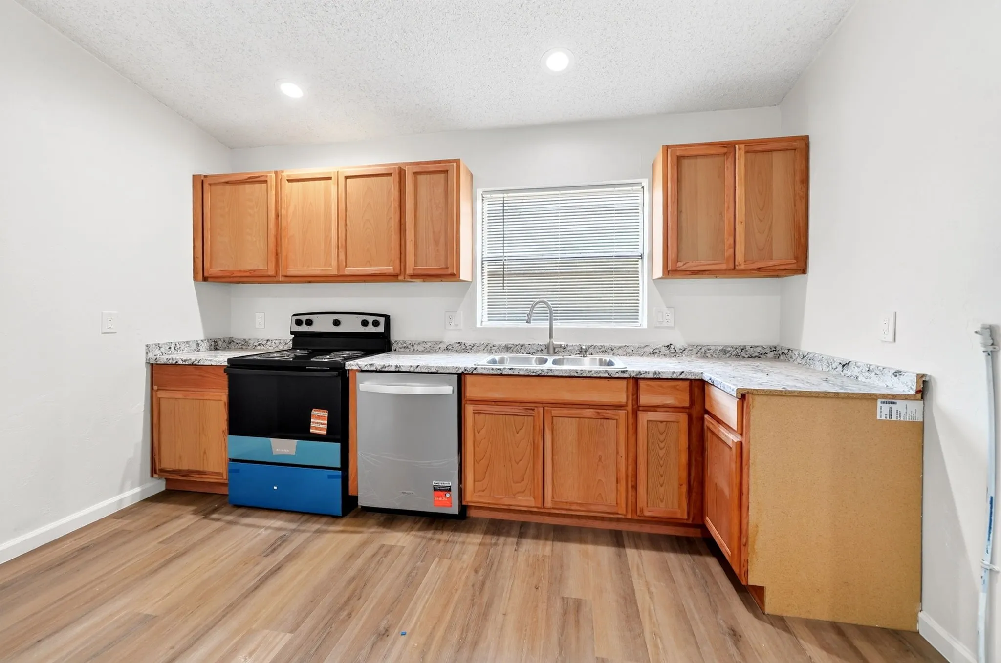 Single Family Residence For Sale in Rockwall County , 9661 S Fm 548, Royse City, Texas 75189, 2 Bedroom, 2 Bathroom, 4 Garage spaces, 1,431 Sqft, built in 1983, mls#21368606, Real Estate Agent in Royse City, Homes For Sale in Rockwall county, Homes For Sale in Royse City, Realtor in Royse City Texas, Real Estate Brokerage Independent Realty Texas, Luminita Cordes Realtor