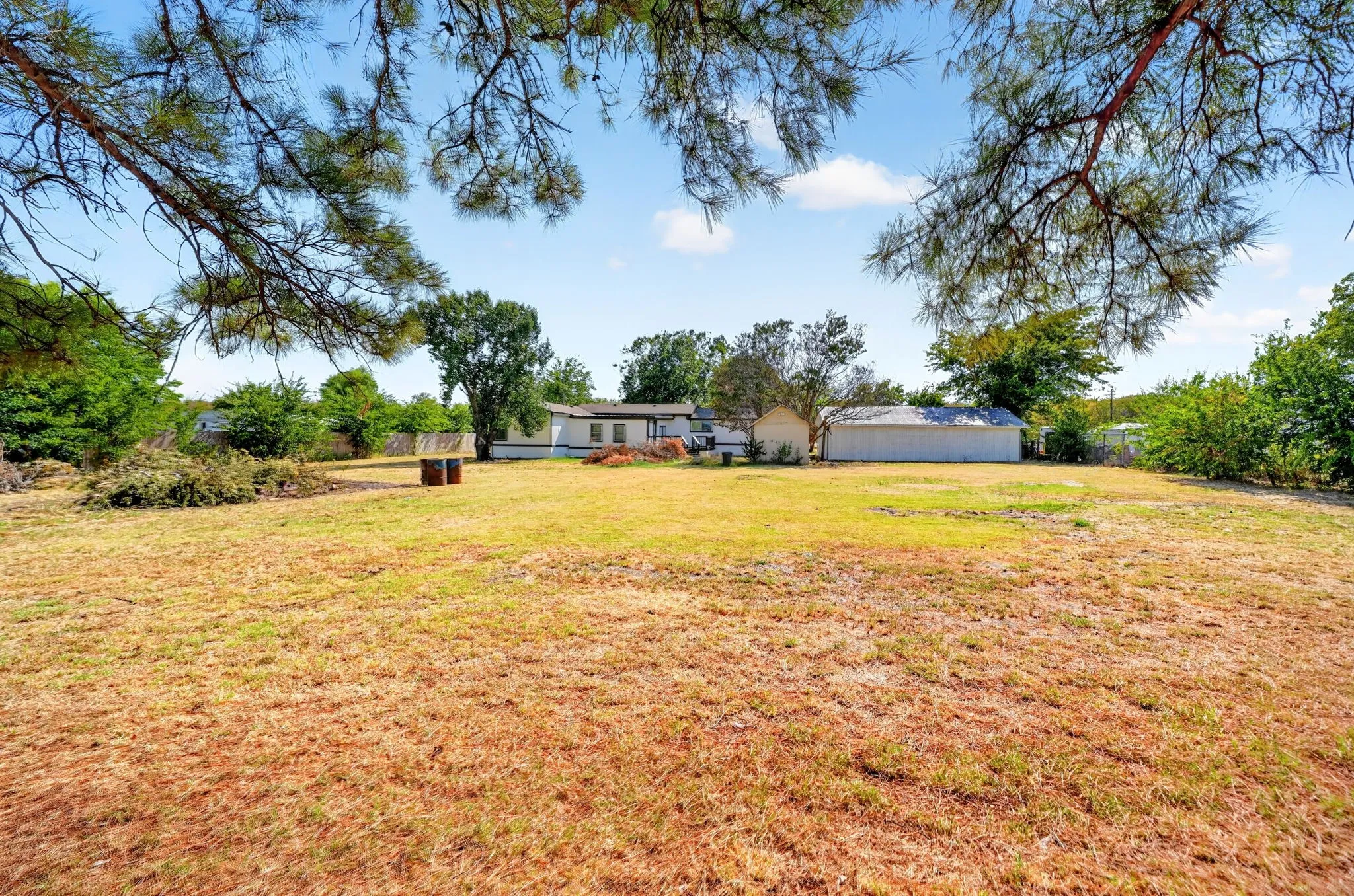 Single Family Residence For Sale in Rockwall County , 9661 S Fm 548, Royse City, Texas 75189, 2 Bedroom, 2 Bathroom, 4 Garage spaces, 1,431 Sqft, built in 1983, mls#21368606, Real Estate Agent in Royse City, Homes For Sale in Rockwall county, Homes For Sale in Royse City, Realtor in Royse City Texas, Real Estate Brokerage Independent Realty Texas, Luminita Cordes Realtor