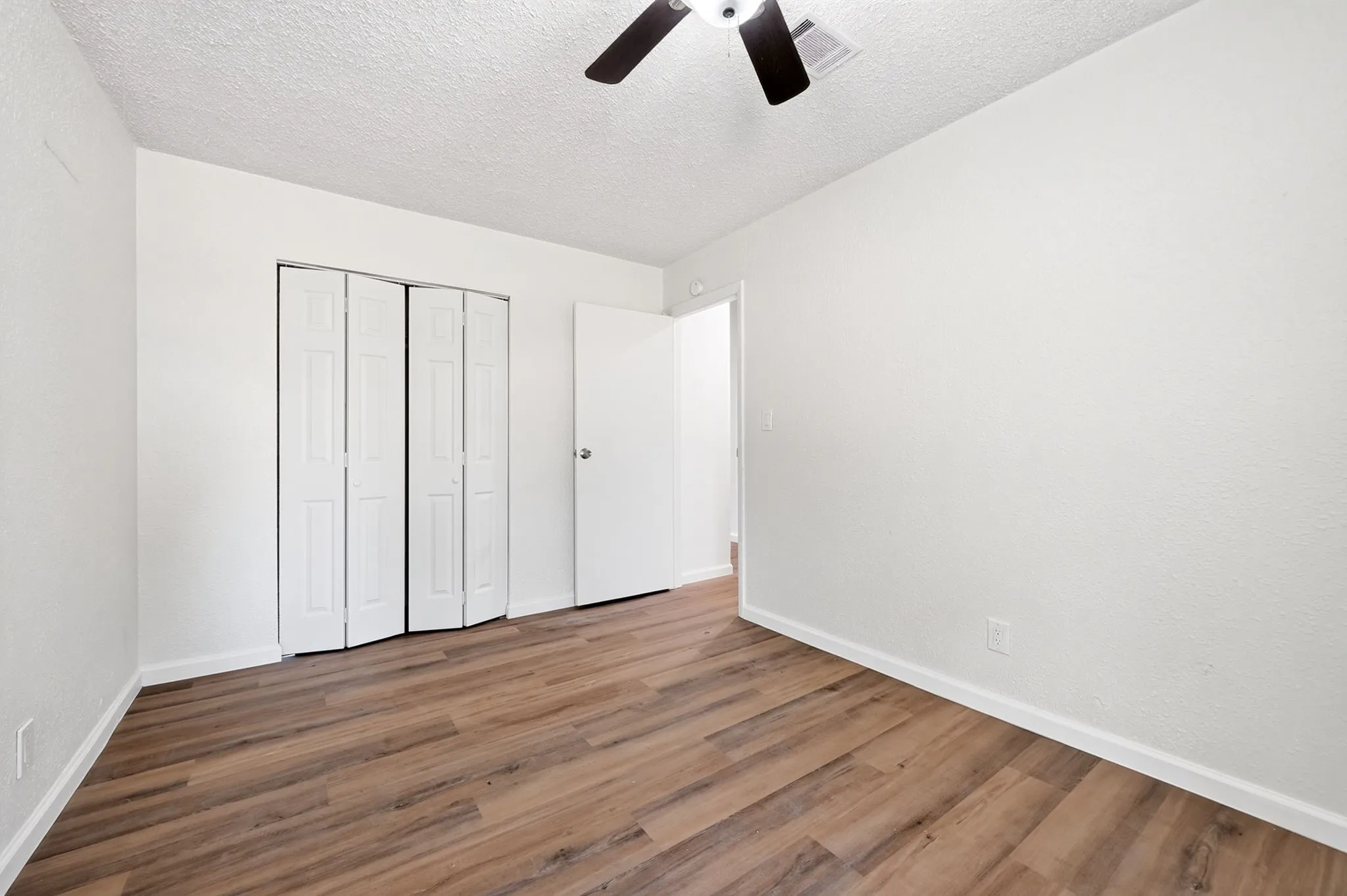 Single Family Residence For Sale in Rockwall County , 9661 S Fm 548, Royse City, Texas 75189, 2 Bedroom, 2 Bathroom, 4 Garage spaces, 1,431 Sqft, built in 1983, mls#21368606, Real Estate Agent in Royse City, Homes For Sale in Rockwall county, Homes For Sale in Royse City, Realtor in Royse City Texas, Real Estate Brokerage Independent Realty Texas, Luminita Cordes Realtor