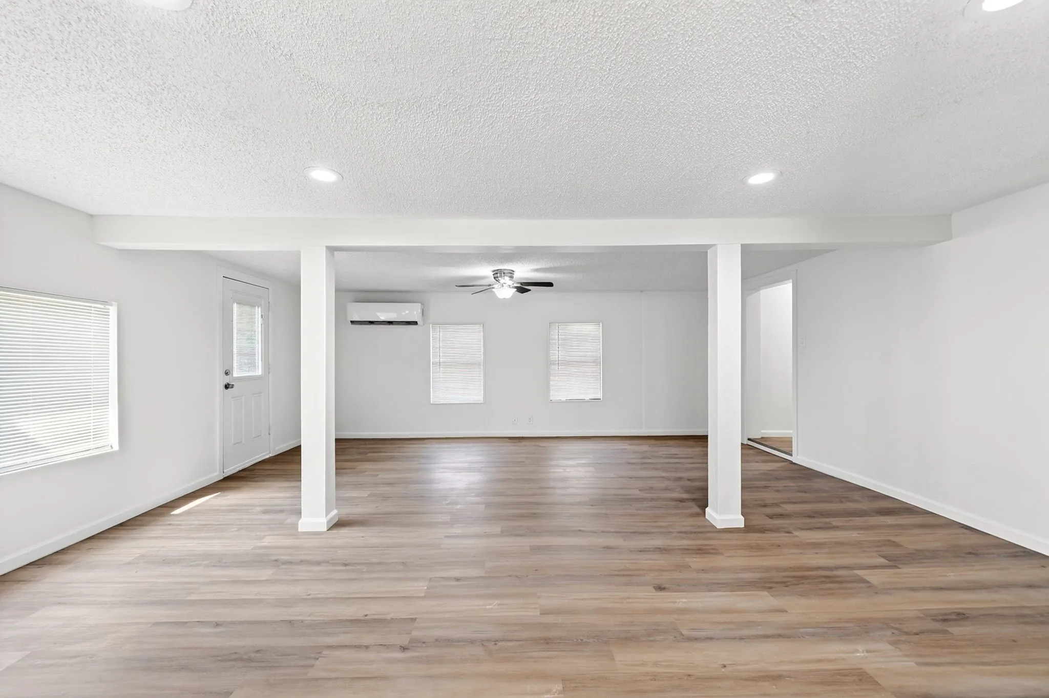 Single Family Residence For Sale in Rockwall County , 9661 S Fm 548, Royse City, Texas 75189, 2 Bedroom, 2 Bathroom, 4 Garage spaces, 1,431 Sqft, built in 1983, mls#21368606, Real Estate Agent in Royse City, Homes For Sale in Rockwall county, Homes For Sale in Royse City, Realtor in Royse City Texas, Real Estate Brokerage Independent Realty Texas, Luminita Cordes Realtor
