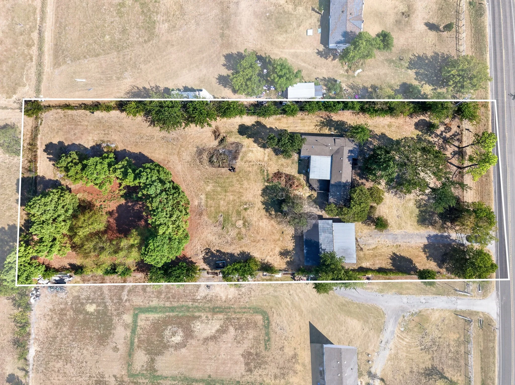 Single Family Residence For Sale in Rockwall County , 9661 S Fm 548, Royse City, Texas 75189, 2 Bedroom, 2 Bathroom, 4 Garage spaces, 1,431 Sqft, built in 1983, mls#21368606, Real Estate Agent in Royse City, Homes For Sale in Rockwall county, Homes For Sale in Royse City, Realtor in Royse City Texas, Real Estate Brokerage Independent Realty Texas, Luminita Cordes Realtor