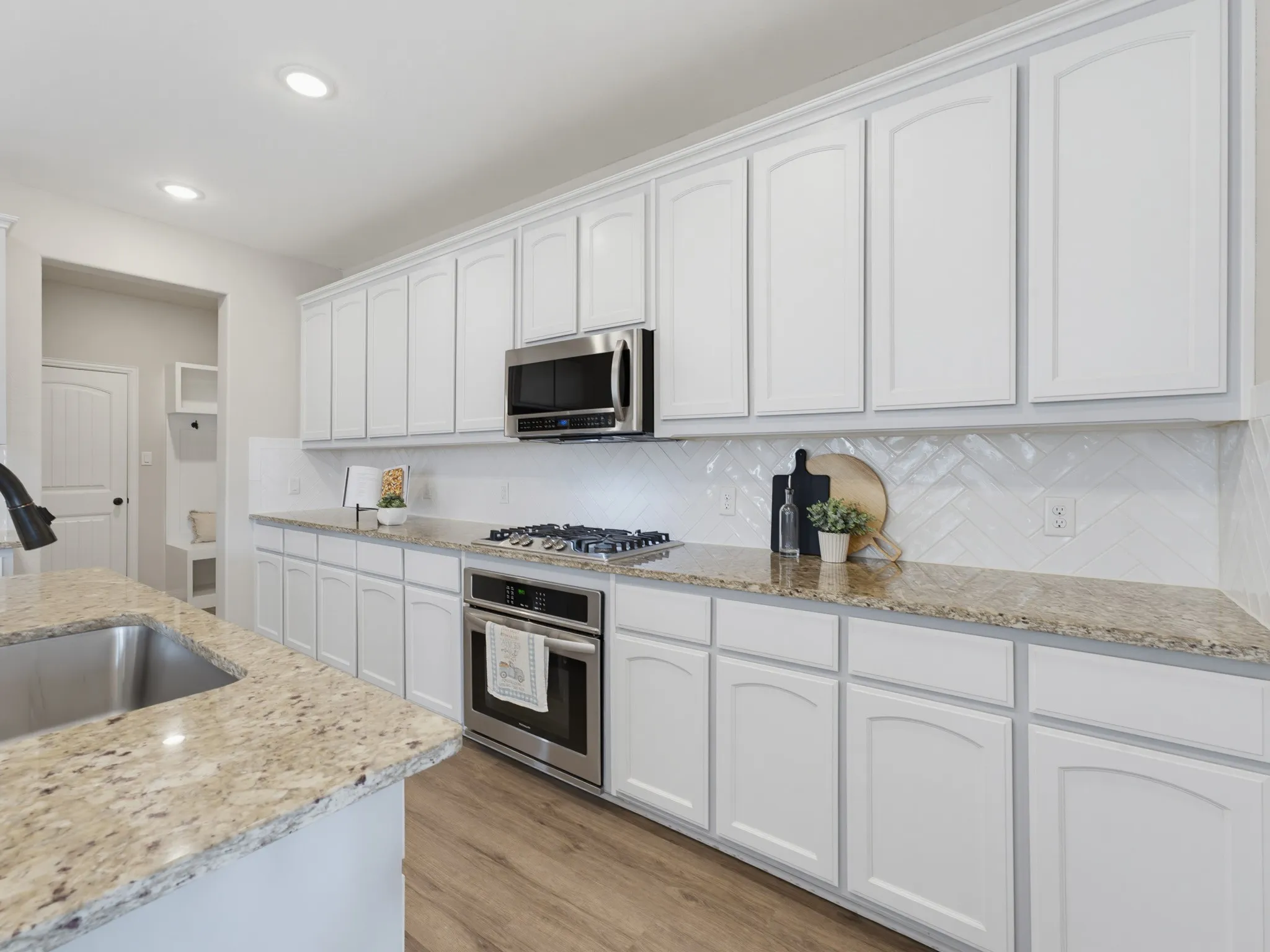 Single Family Residence For Sale in Tarrant County , 14212 Borealis Drive, Haslet, Texas 76052, 4 Bedroom, 4 Bathroom, 2 Garage spaces, 2,856 Sqft, built in 2021, mls#21368607, Real Estate Agent in Haslet, Homes For Sale in Tarrant county, Homes For Sale in Haslet, Realtor in Haslet Texas, Real Estate Brokerage Independent Realty Texas, Luminita Cordes Realtor