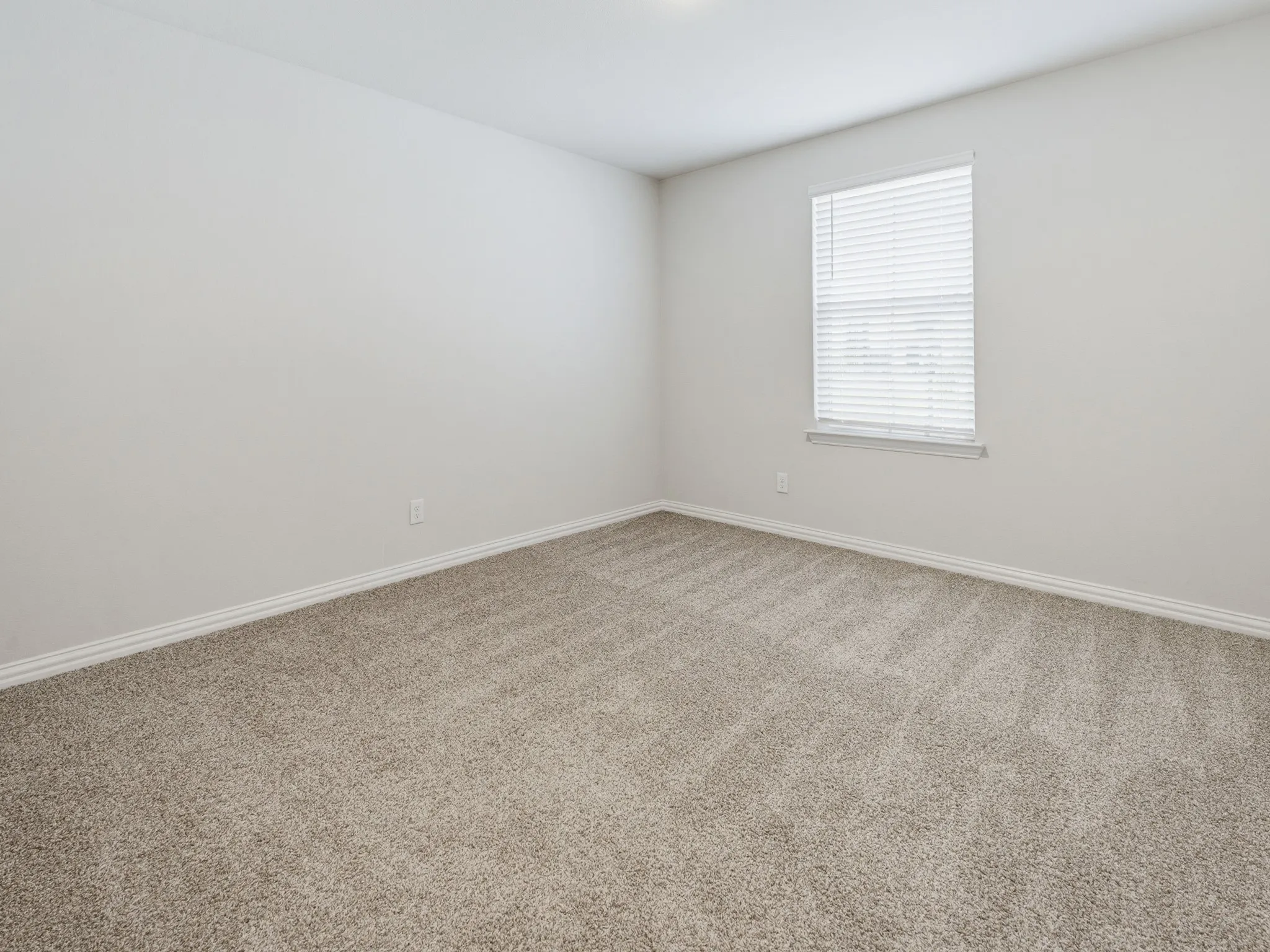 Single Family Residence For Sale in Tarrant County , 14212 Borealis Drive, Haslet, Texas 76052, 4 Bedroom, 4 Bathroom, 2 Garage spaces, 2,856 Sqft, built in 2021, mls#21368607, Real Estate Agent in Haslet, Homes For Sale in Tarrant county, Homes For Sale in Haslet, Realtor in Haslet Texas, Real Estate Brokerage Independent Realty Texas, Luminita Cordes Realtor