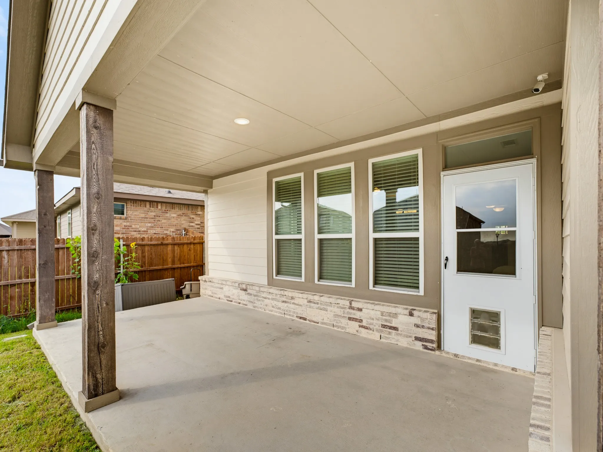Single Family Residence For Sale in Tarrant County , 14212 Borealis Drive, Haslet, Texas 76052, 4 Bedroom, 4 Bathroom, 2 Garage spaces, 2,856 Sqft, built in 2021, mls#21368607, Real Estate Agent in Haslet, Homes For Sale in Tarrant county, Homes For Sale in Haslet, Realtor in Haslet Texas, Real Estate Brokerage Independent Realty Texas, Luminita Cordes Realtor