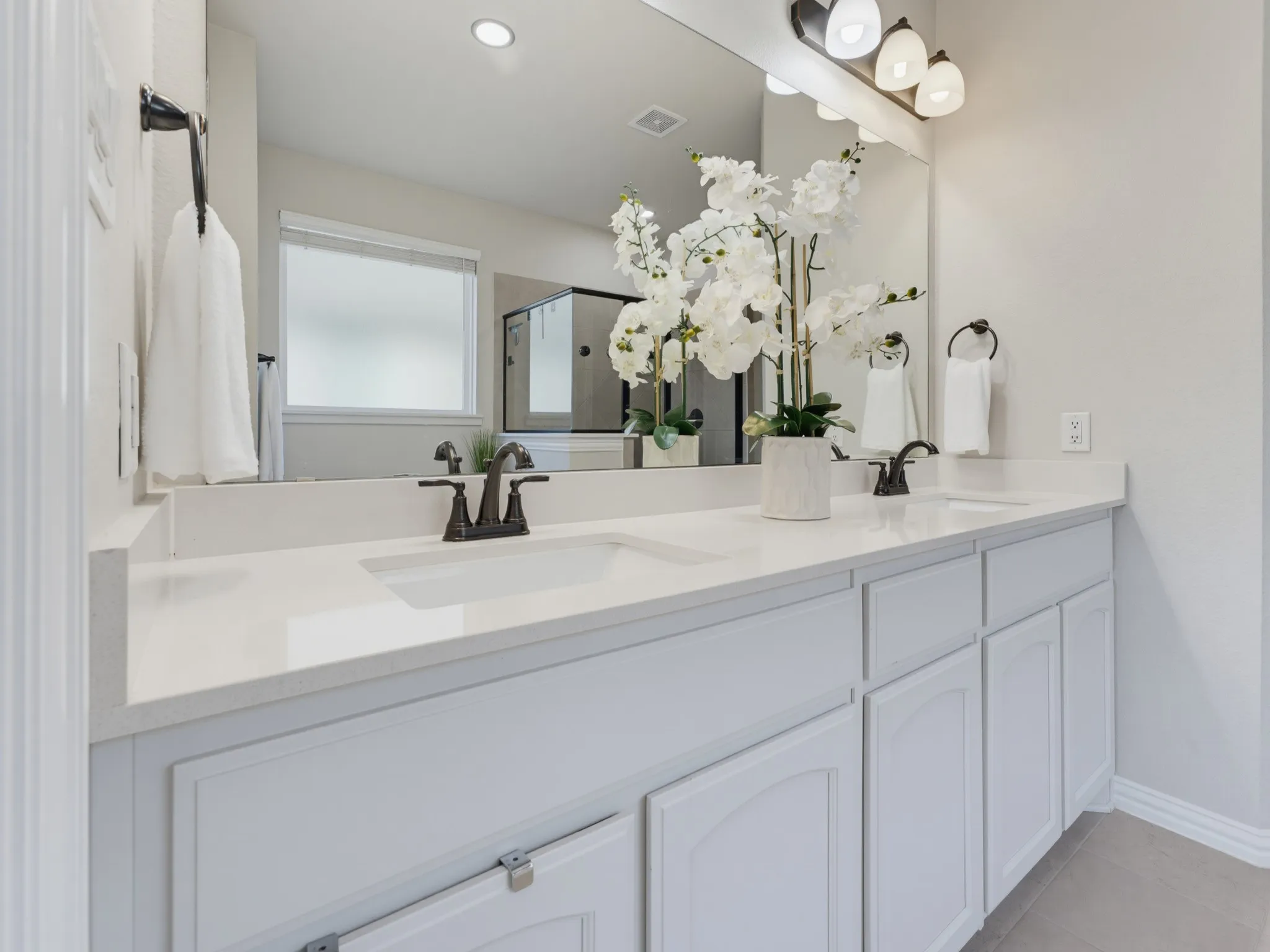 Single Family Residence For Sale in Tarrant County , 14212 Borealis Drive, Haslet, Texas 76052, 4 Bedroom, 4 Bathroom, 2 Garage spaces, 2,856 Sqft, built in 2021, mls#21368607, Real Estate Agent in Haslet, Homes For Sale in Tarrant county, Homes For Sale in Haslet, Realtor in Haslet Texas, Real Estate Brokerage Independent Realty Texas, Luminita Cordes Realtor