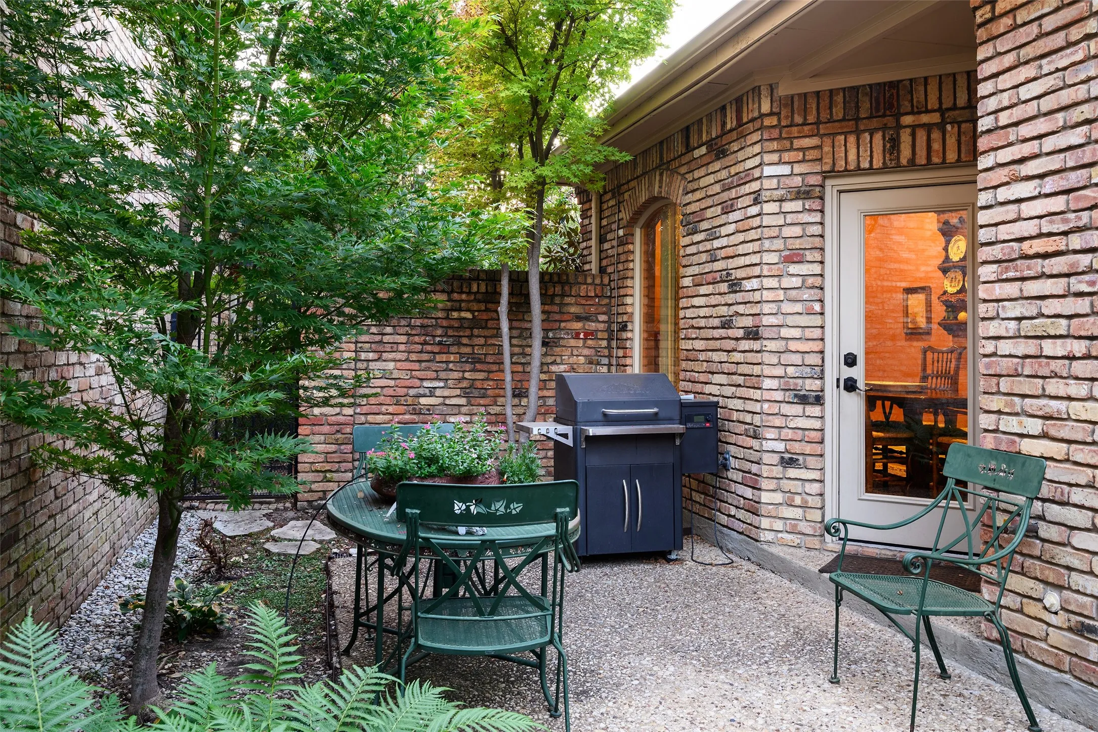 Single Family Residence For Sale in Dallas County , 11904 Forest Lakes Lane, Dallas, Texas 75230, 3 Bedroom, 4 Bathroom, 2 Garage spaces, 3,417 Sqft, built in 1985, mls#21368593, Real Estate Agent in Dallas, Homes For Sale in Dallas county, Homes For Sale in Dallas, Realtor in Dallas Texas, Real Estate Brokerage Independent Realty Texas, Luminita Cordes Realtor