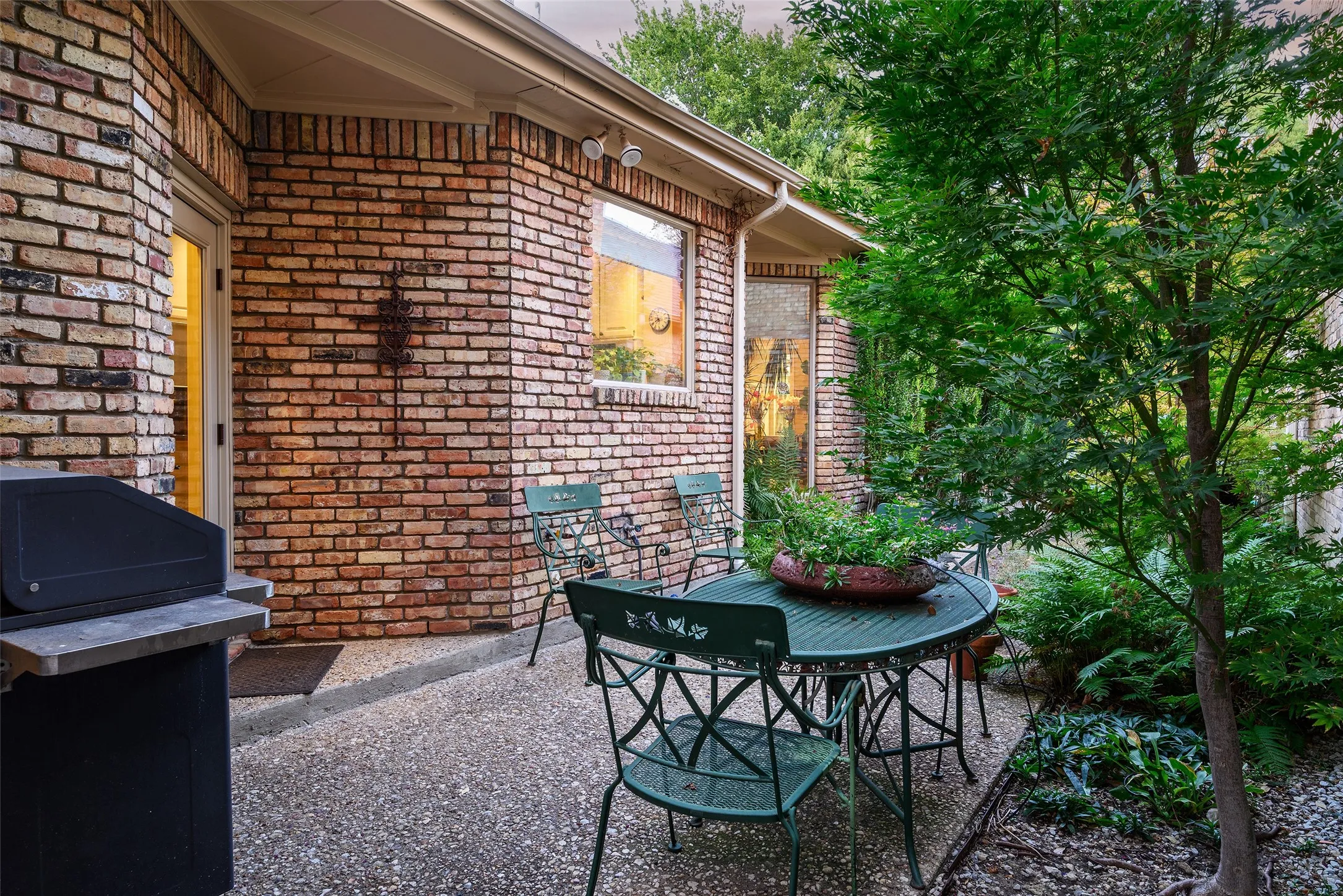 Single Family Residence For Sale in Dallas County , 11904 Forest Lakes Lane, Dallas, Texas 75230, 3 Bedroom, 4 Bathroom, 2 Garage spaces, 3,417 Sqft, built in 1985, mls#21368593, Real Estate Agent in Dallas, Homes For Sale in Dallas county, Homes For Sale in Dallas, Realtor in Dallas Texas, Real Estate Brokerage Independent Realty Texas, Luminita Cordes Realtor