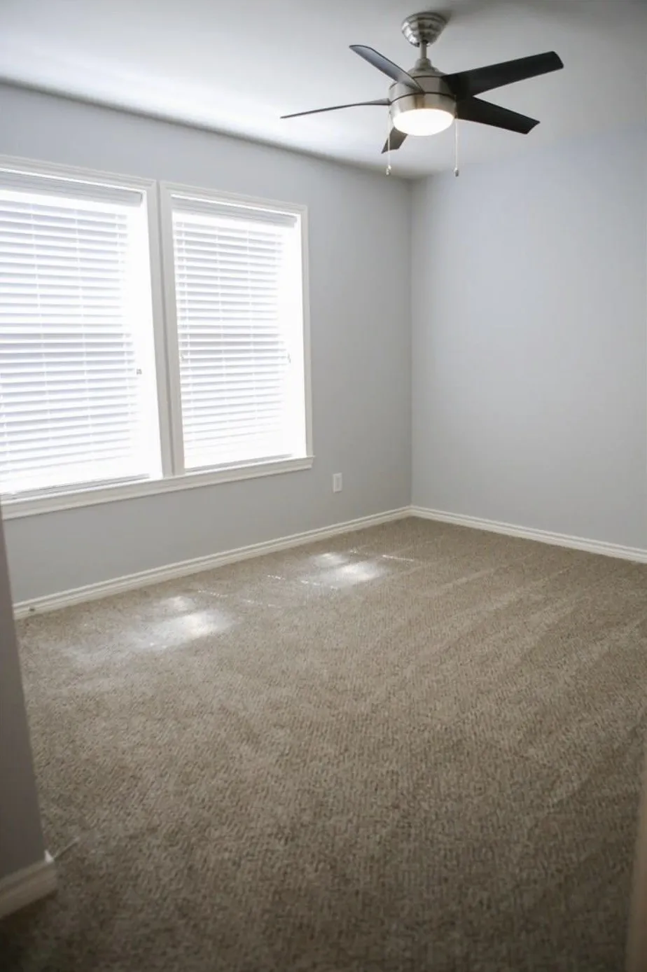 Single Family Residence For Sale in Denton County , 5716 Balmorhea Drive, Denton, Texas 76226, 3 Bedroom, 2 Bathroom, 2 Garage spaces, 1,520 Sqft, built in 2007, mls#21367518, Real Estate Agent in Denton, Homes For Sale in Denton county, Homes For Sale in Denton, Realtor in Denton Texas, Real Estate Brokerage Independent Realty Texas, Luminita Cordes Realtor