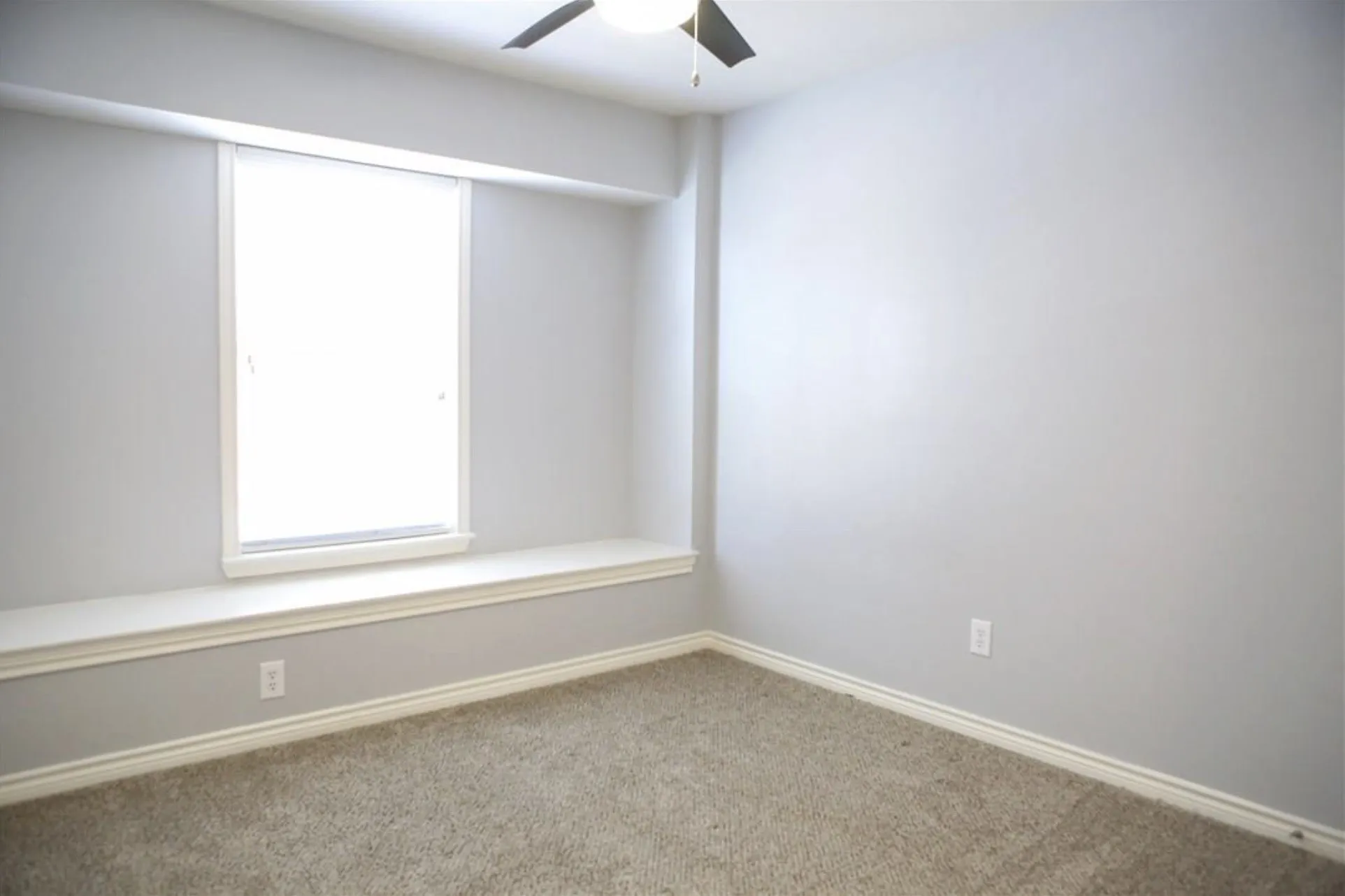 Single Family Residence For Sale in Denton County , 5716 Balmorhea Drive, Denton, Texas 76226, 3 Bedroom, 2 Bathroom, 2 Garage spaces, 1,520 Sqft, built in 2007, mls#21367518, Real Estate Agent in Denton, Homes For Sale in Denton county, Homes For Sale in Denton, Realtor in Denton Texas, Real Estate Brokerage Independent Realty Texas, Luminita Cordes Realtor
