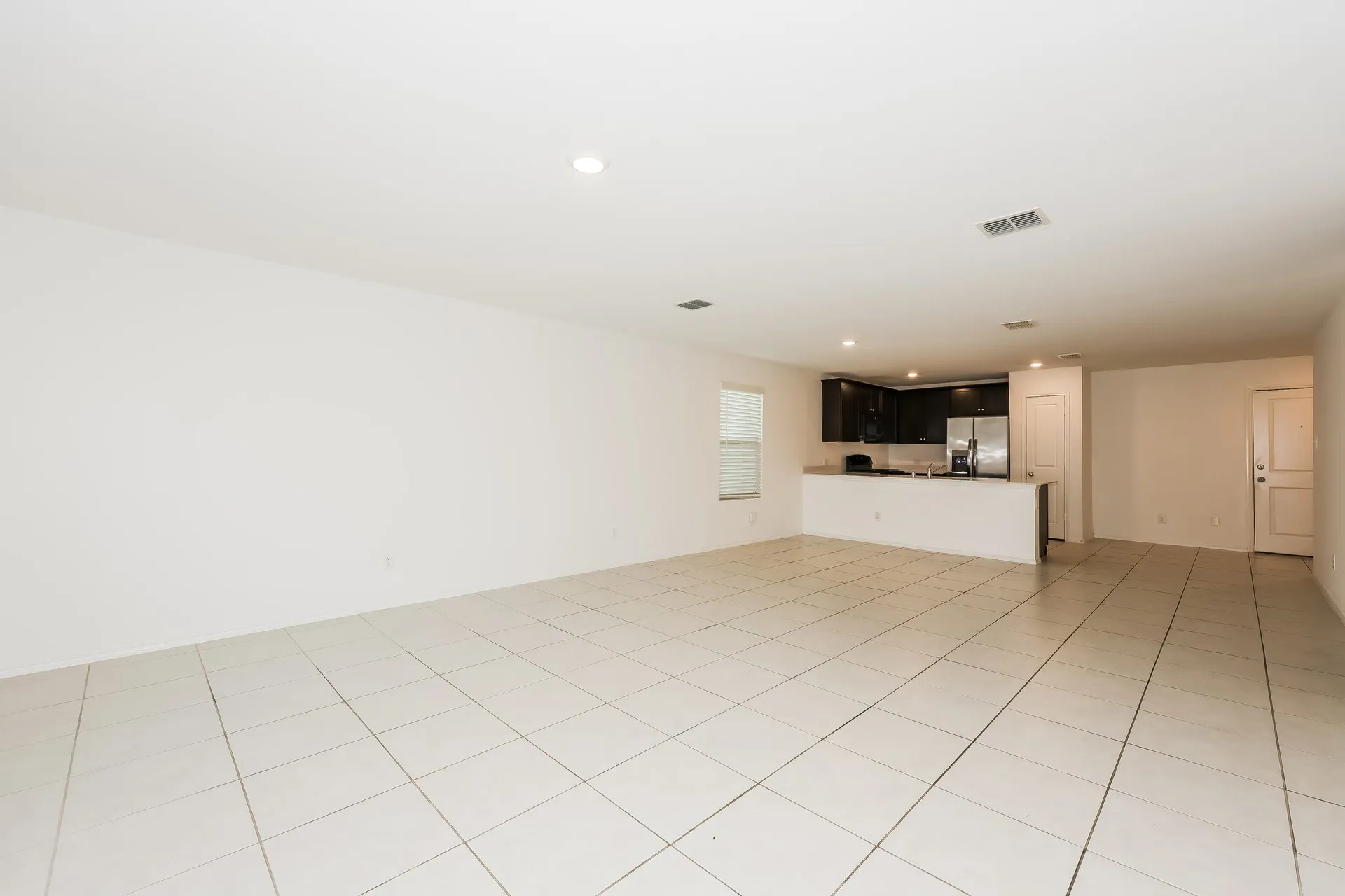 Single Family Residence For Rent in Denton County , 305 Dry Canyon Way, Fort Worth, Texas 76052, 3 Bedroom, 2 Bathroom, 2 Garage spaces, 1,603 Sqft, built in 2022, mls#21368623, Real Estate Agent in Fort Worth, Homes For Rent in Denton county, Homes For Rent in Fort Worth, Realtor in Fort Worth Texas, Real Estate Brokerage Independent Realty Texas, Luminita Cordes Realtor