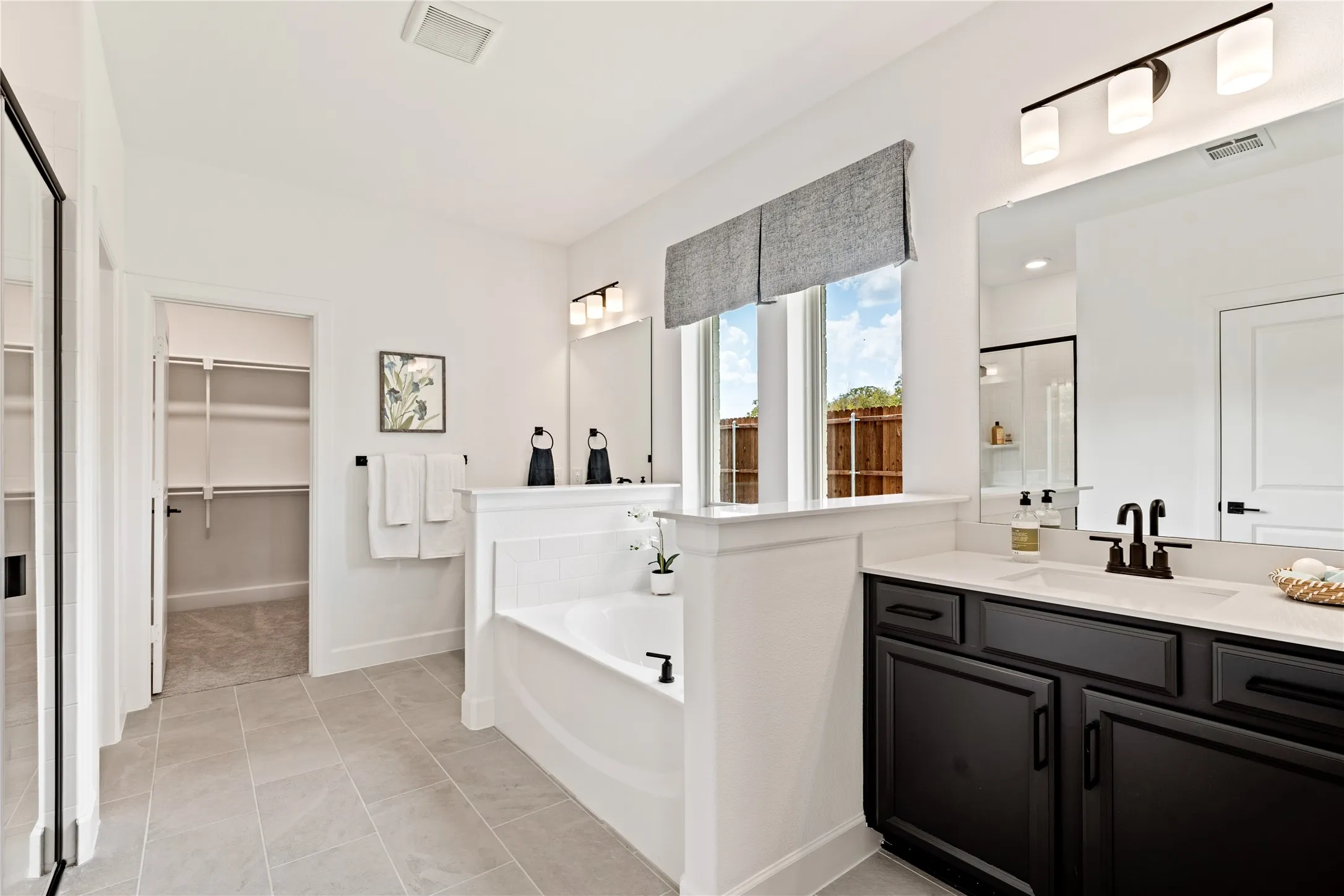 Beazer Homes Saratoga Laredo Floorplan. This is not a photo of the actual home, but is a photo of the Laredo floorplan.