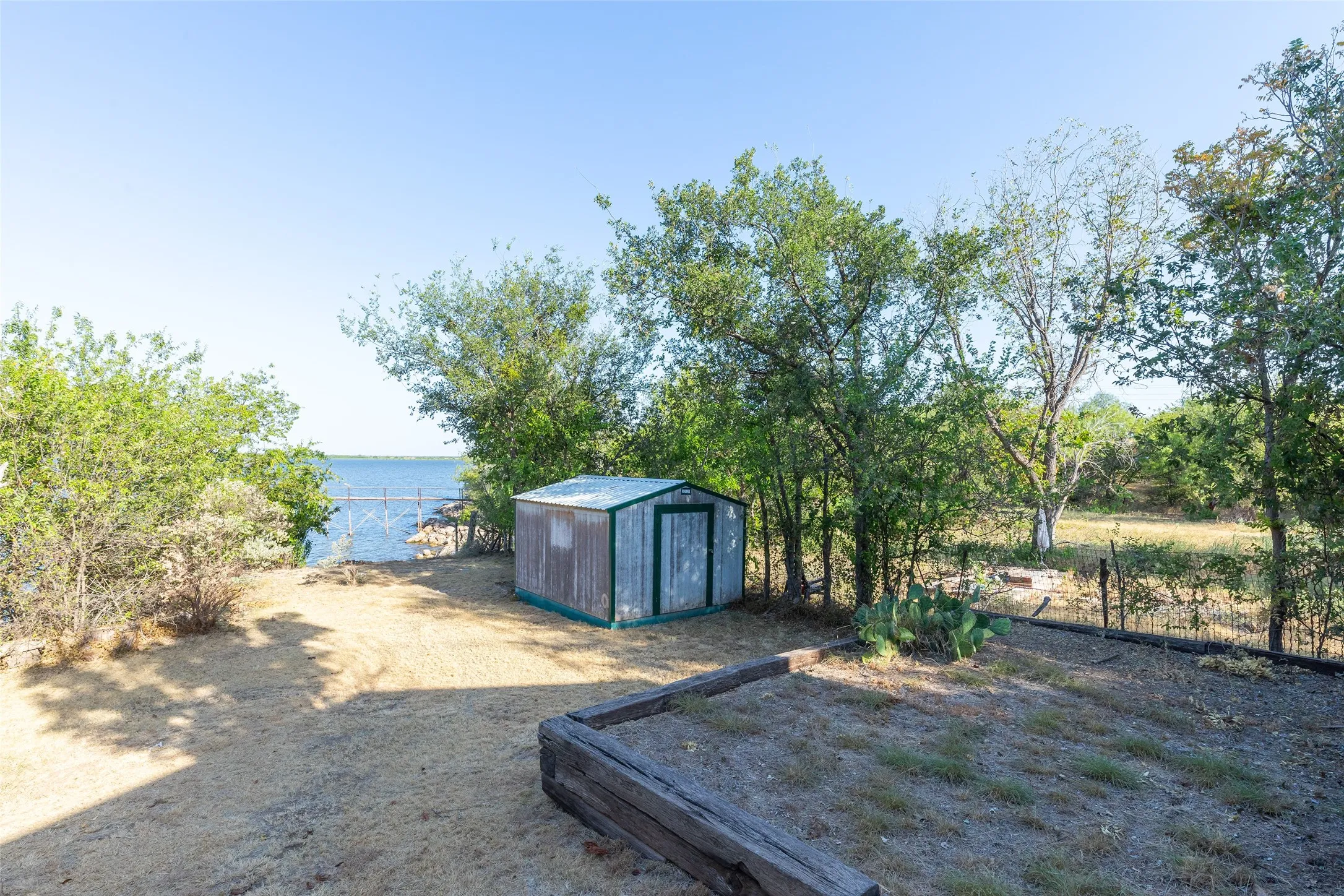 Single Family Residence For Sale in Jones County , 4-A Rain Dance Circle, Abilene, Texas 79601, 1 Bedroom, 1 Bathroom, Garage spaces, 792 Sqft, built in 1956, mls#21338380, Real Estate Agent in Abilene, Homes For Sale in Jones county, Homes For Sale in Abilene, Realtor in Abilene Texas, Real Estate Brokerage Independent Realty Texas, Luminita Cordes Realtor