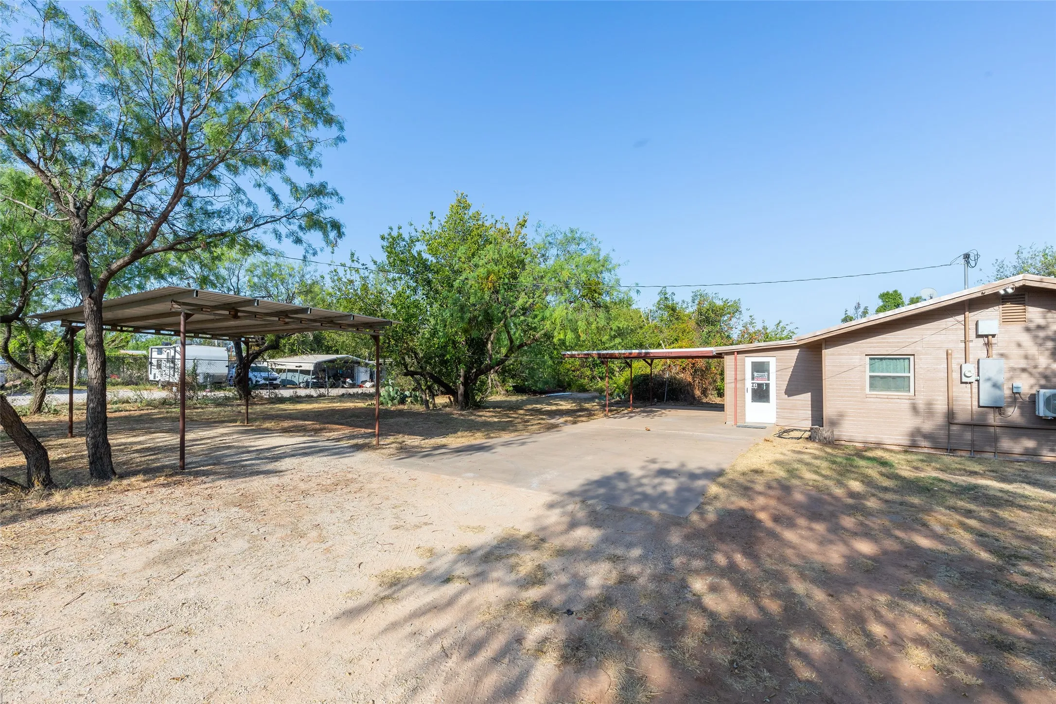Single Family Residence For Sale in Jones County , 4-A Rain Dance Circle, Abilene, Texas 79601, 1 Bedroom, 1 Bathroom, Garage spaces, 792 Sqft, built in 1956, mls#21338380, Real Estate Agent in Abilene, Homes For Sale in Jones county, Homes For Sale in Abilene, Realtor in Abilene Texas, Real Estate Brokerage Independent Realty Texas, Luminita Cordes Realtor